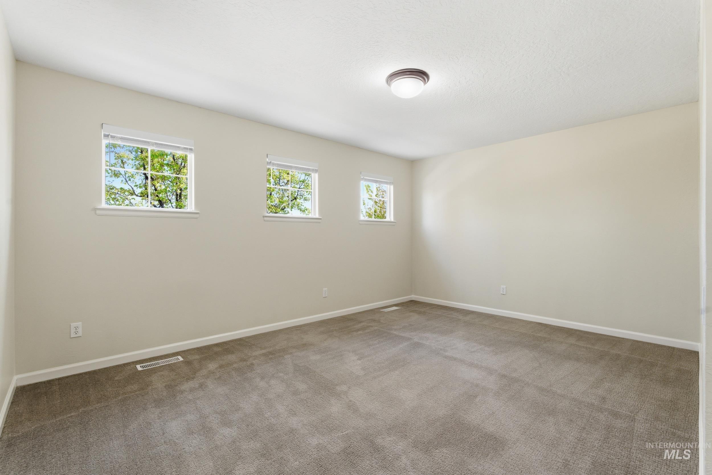 887 N Seneca Springs Way, Star, Idaho 83669, 3 Bedrooms, 2 Bathrooms, Residential For Sale, Price $549,000, 98984021