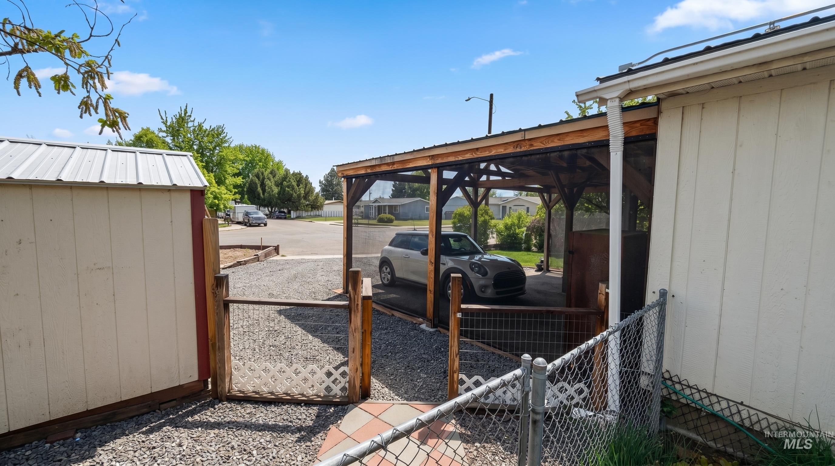 1800 Heitz Ave, Fruitland, Idaho 83619, 4 Bedrooms, 2 Bathrooms, Residential For Sale, Price $290,000,MLS 98984024