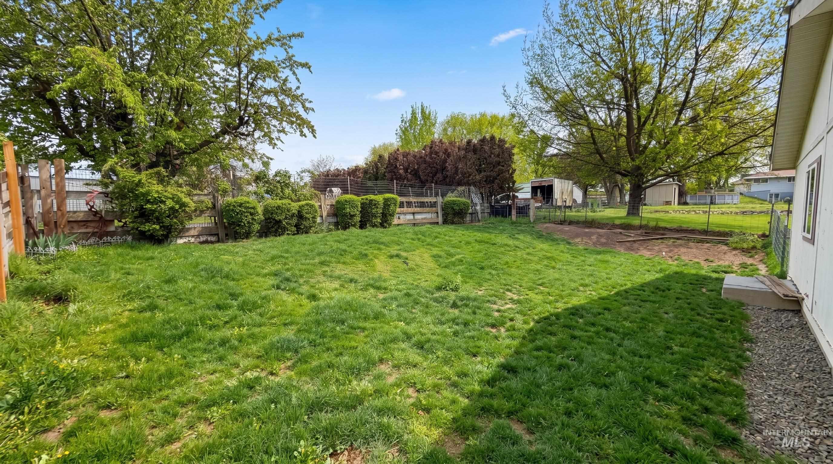 1800 Heitz Ave, Fruitland, Idaho 83619, 4 Bedrooms, 2 Bathrooms, Residential For Sale, Price $290,000,MLS 98984024