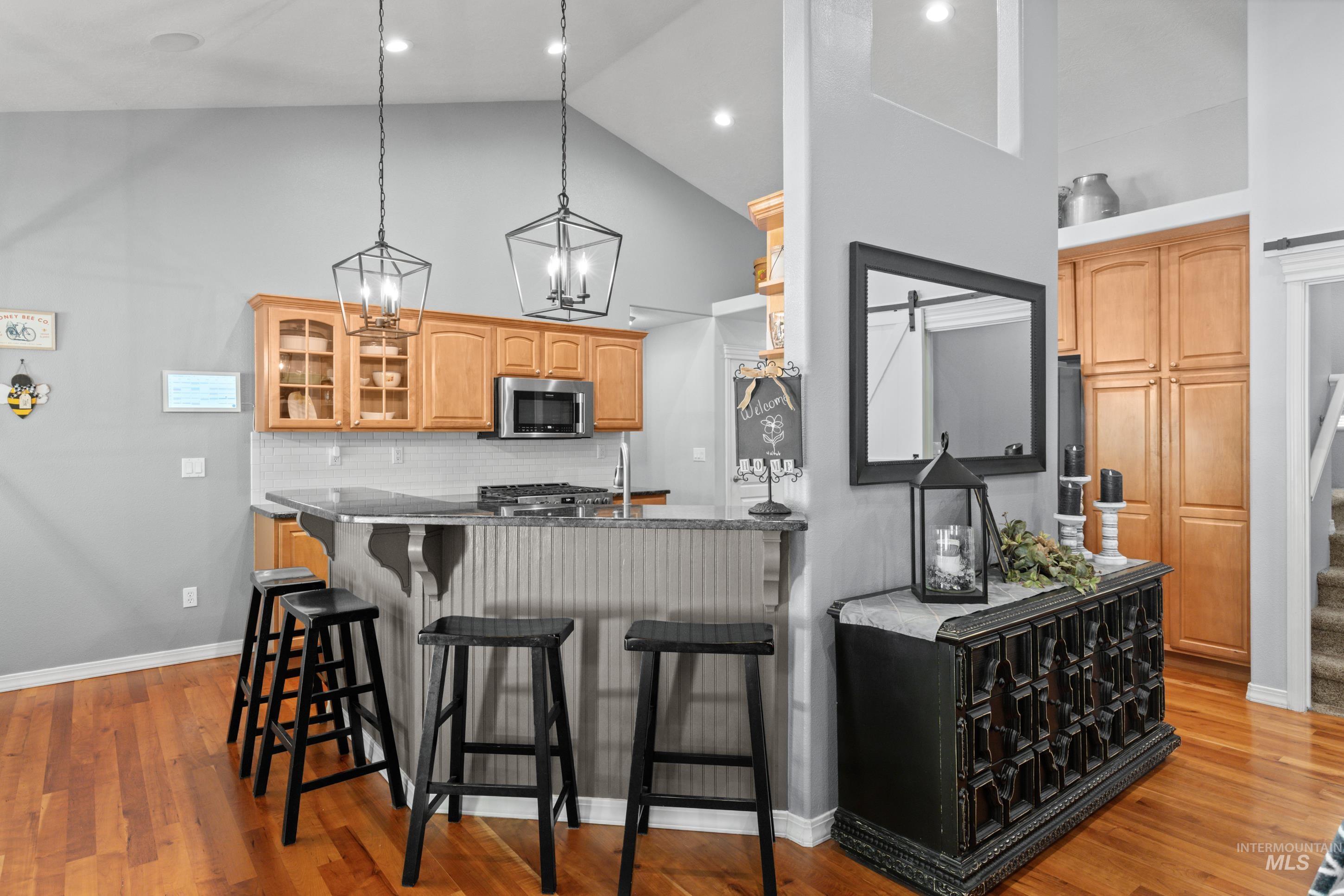 5521 N Mendelson Ave., Meridian, Idaho 83646, 4 Bedrooms, 2.5 Bathrooms, Residential For Sale, Price $579,000,MLS 98984026