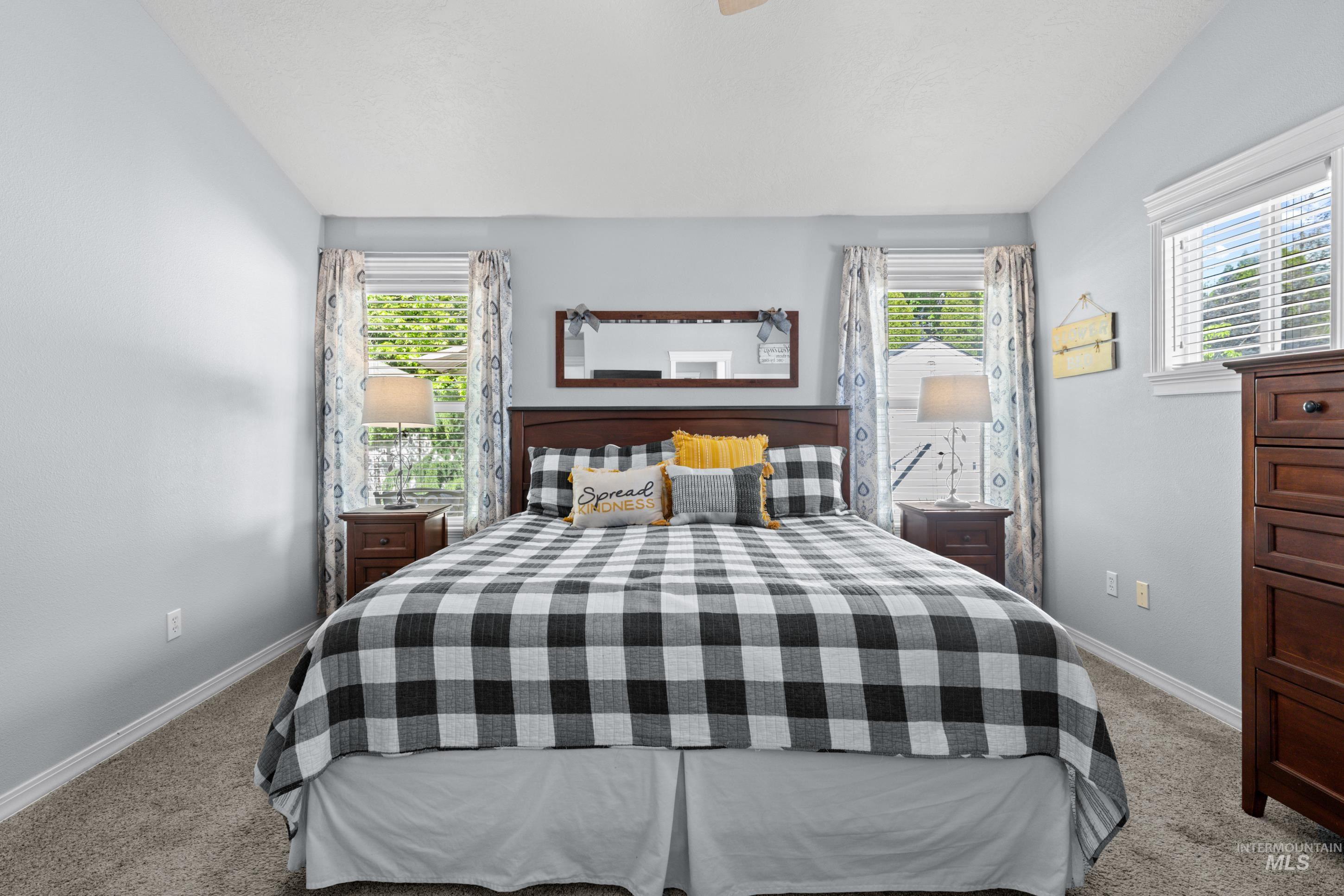 5521 N Mendelson Ave., Meridian, Idaho 83646, 4 Bedrooms, 2.5 Bathrooms, Residential For Sale, Price $579,000,MLS 98984026