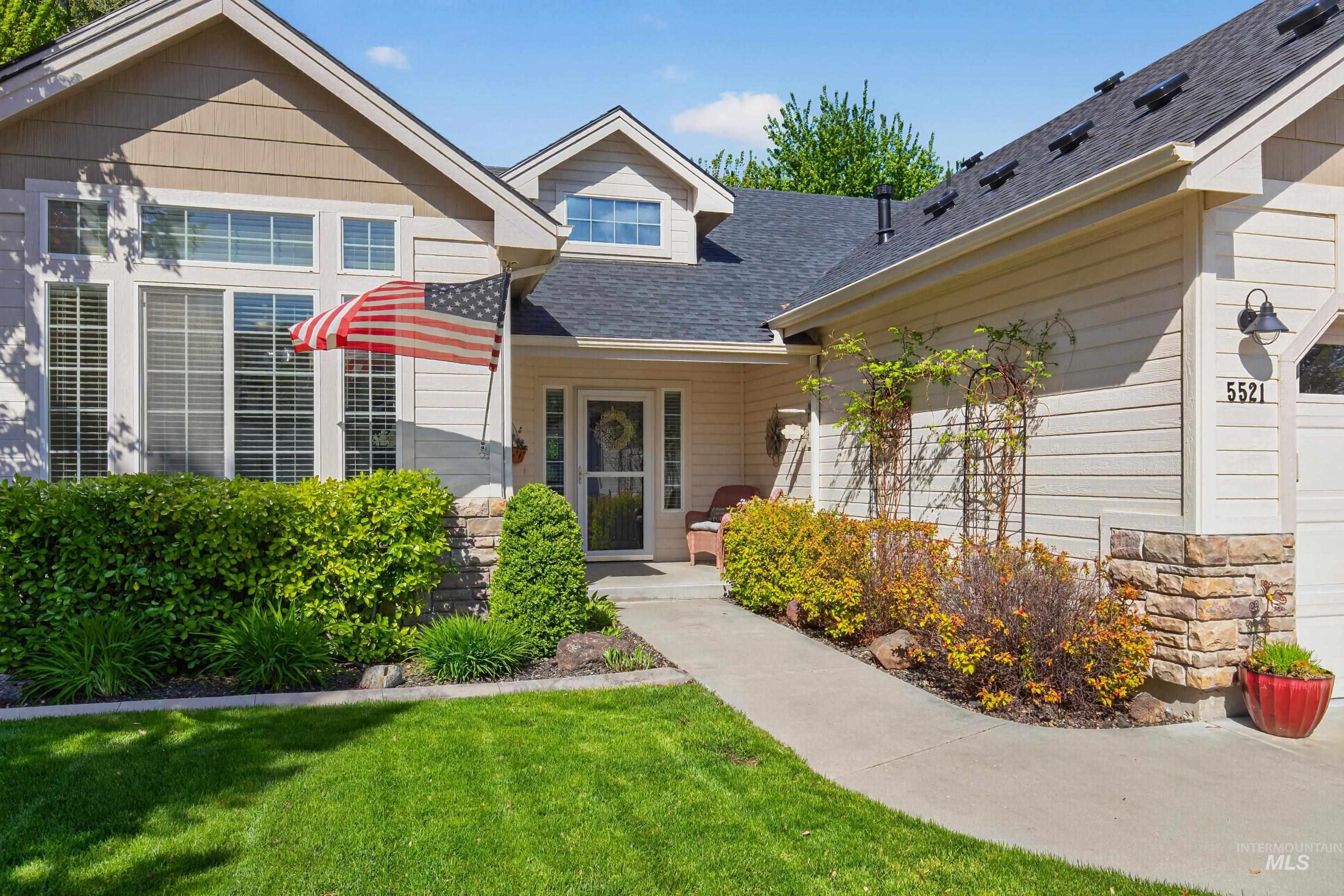 5521 N Mendelson Ave., Meridian, Idaho 83646, 4 Bedrooms, 2.5 Bathrooms, Residential For Sale, Price $579,000,MLS 98984026