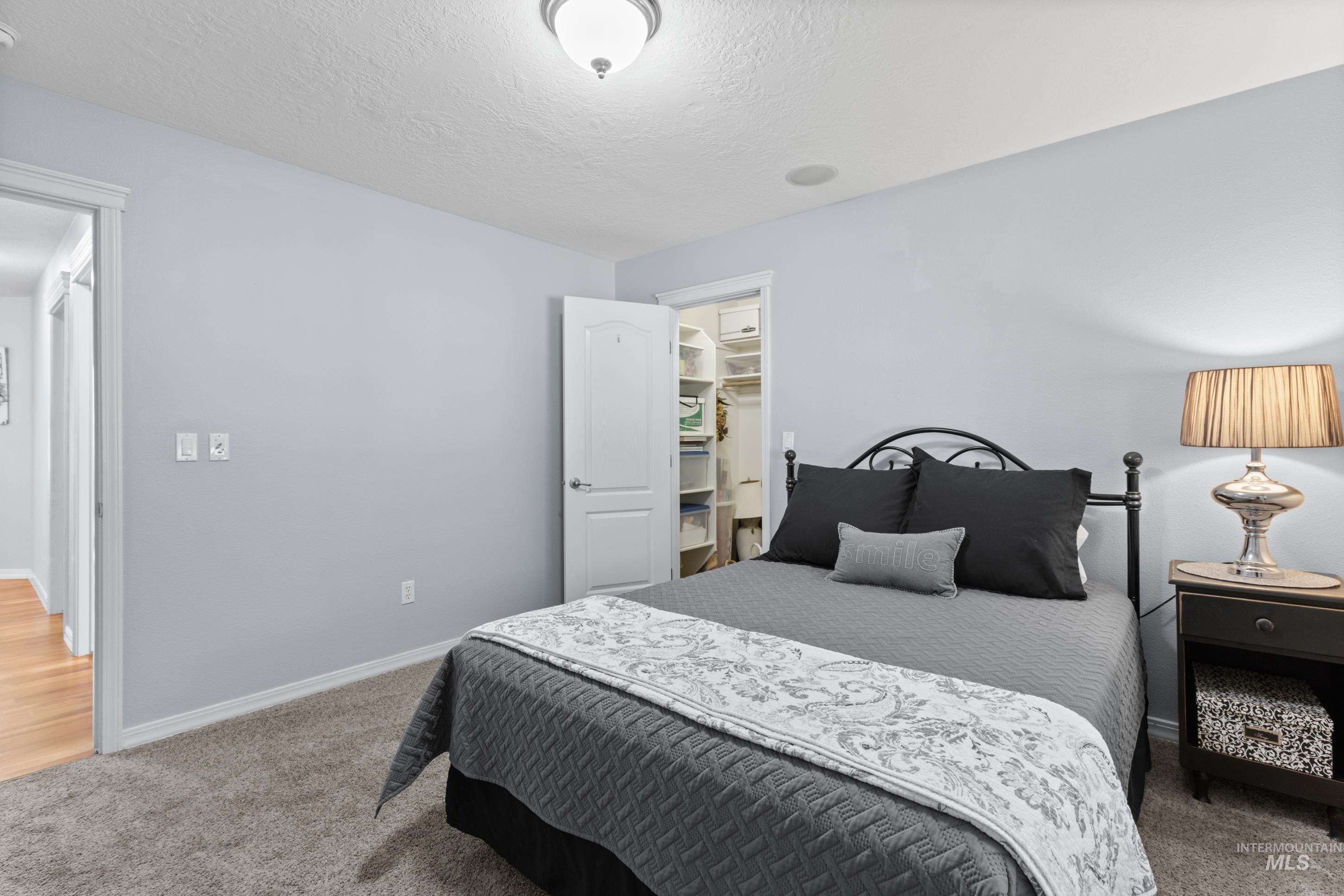 5521 N Mendelson Ave., Meridian, Idaho 83646, 4 Bedrooms, 2.5 Bathrooms, Residential For Sale, Price $579,000,MLS 98984026