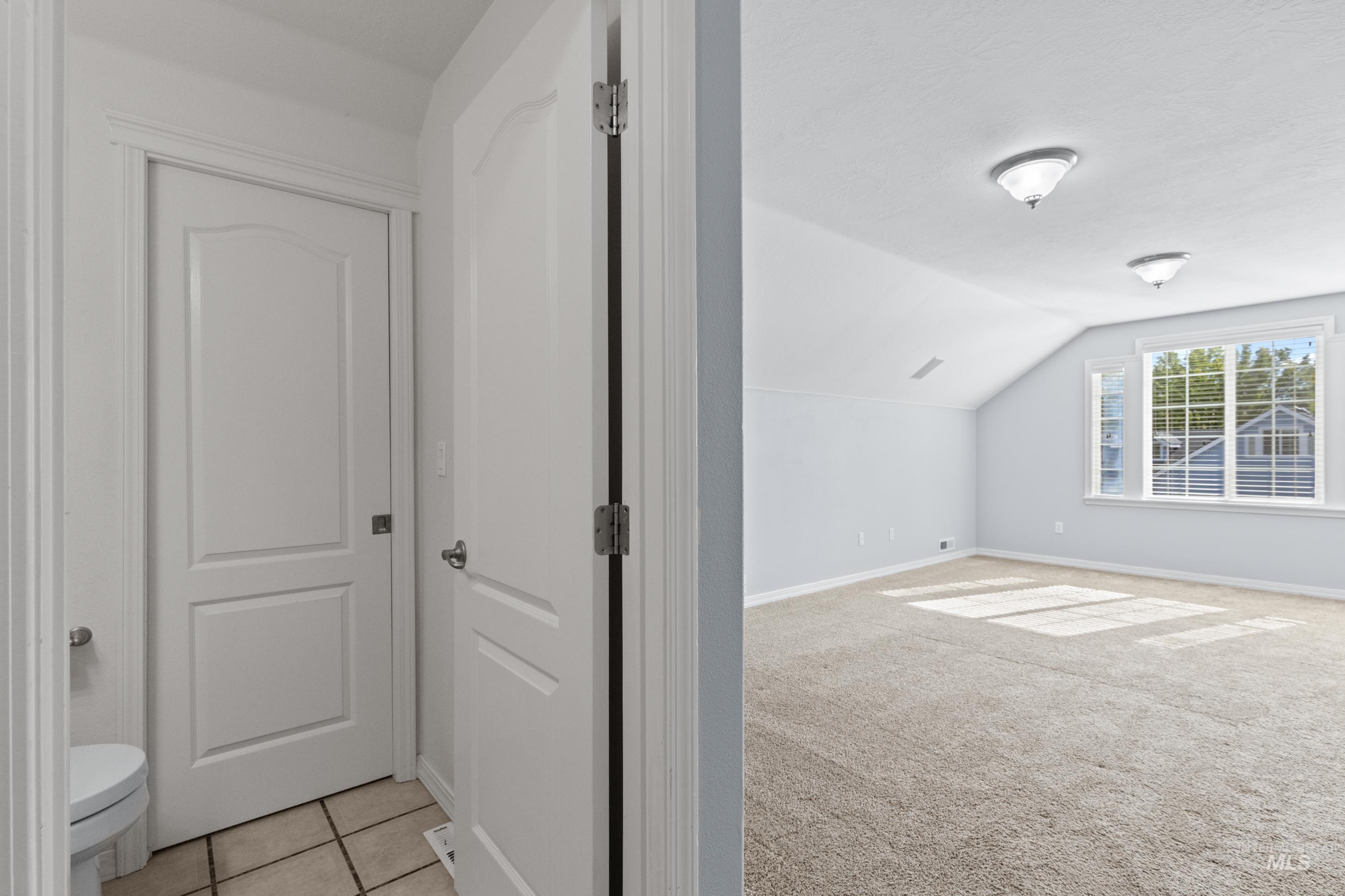 5521 N Mendelson Ave., Meridian, Idaho 83646, 4 Bedrooms, 2.5 Bathrooms, Residential For Sale, Price $579,000,MLS 98984026