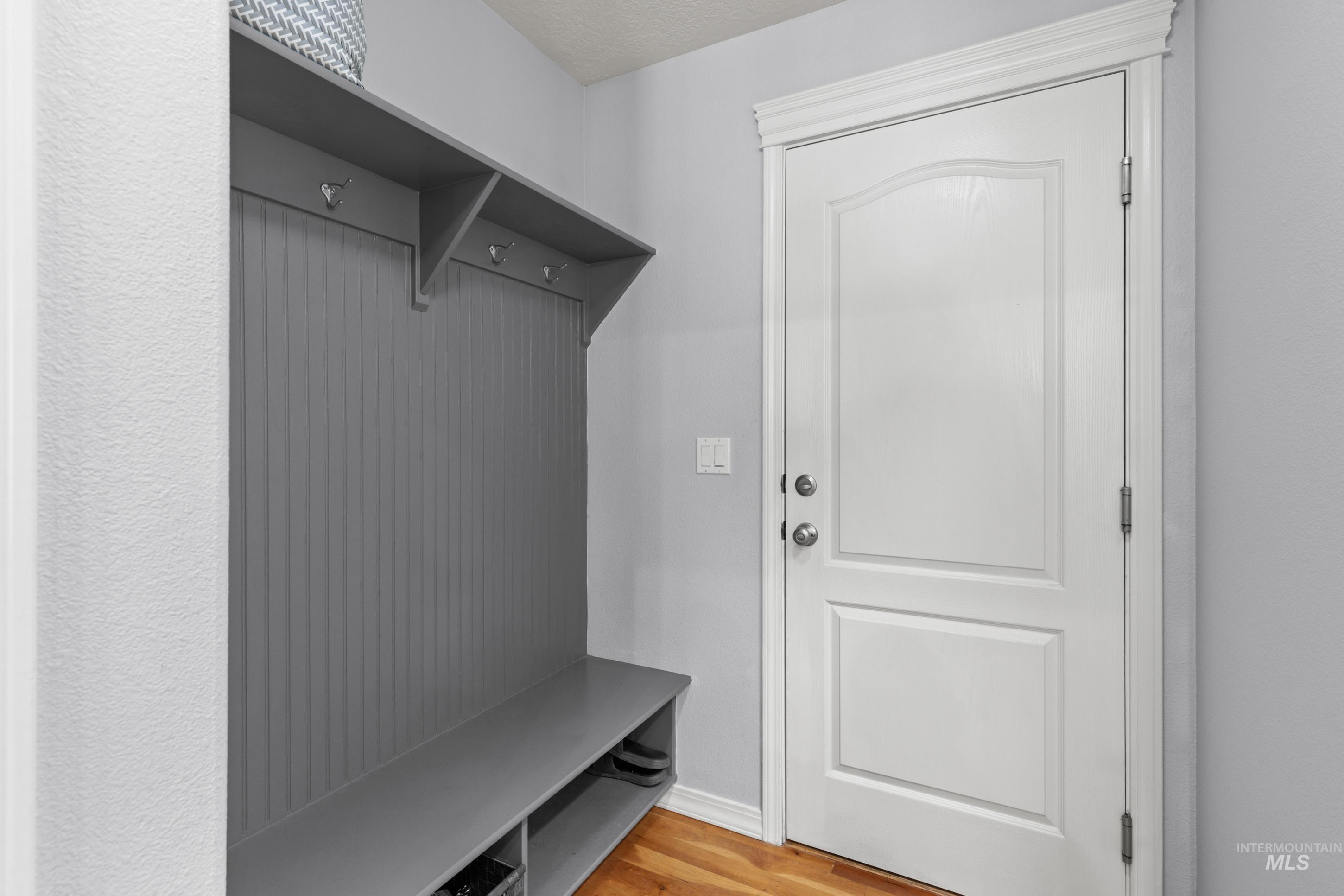 5521 N Mendelson Ave., Meridian, Idaho 83646, 4 Bedrooms, 2.5 Bathrooms, Residential For Sale, Price $579,000,MLS 98984026