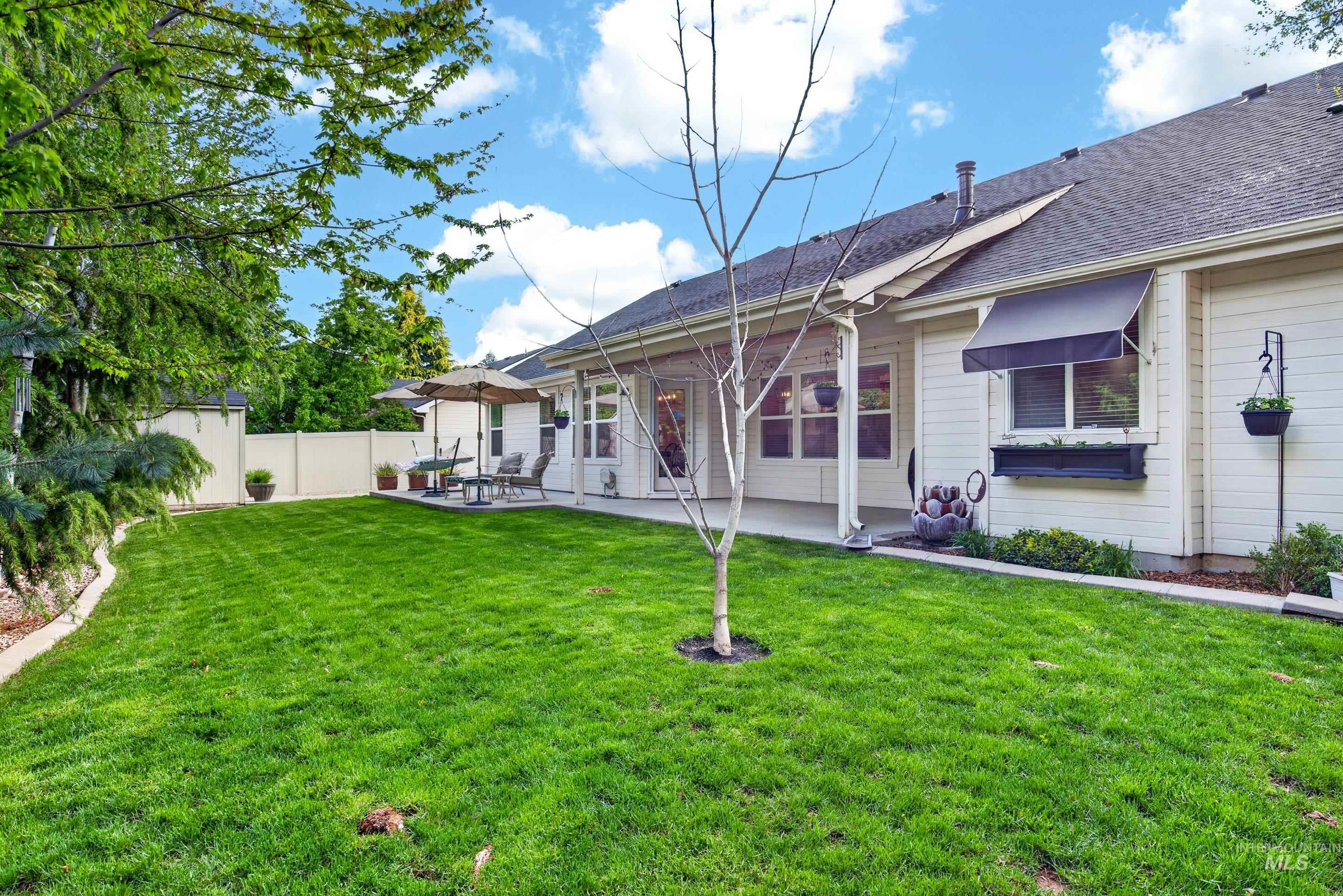 5521 N Mendelson Ave., Meridian, Idaho 83646, 4 Bedrooms, 2.5 Bathrooms, Residential For Sale, Price $579,000,MLS 98984026