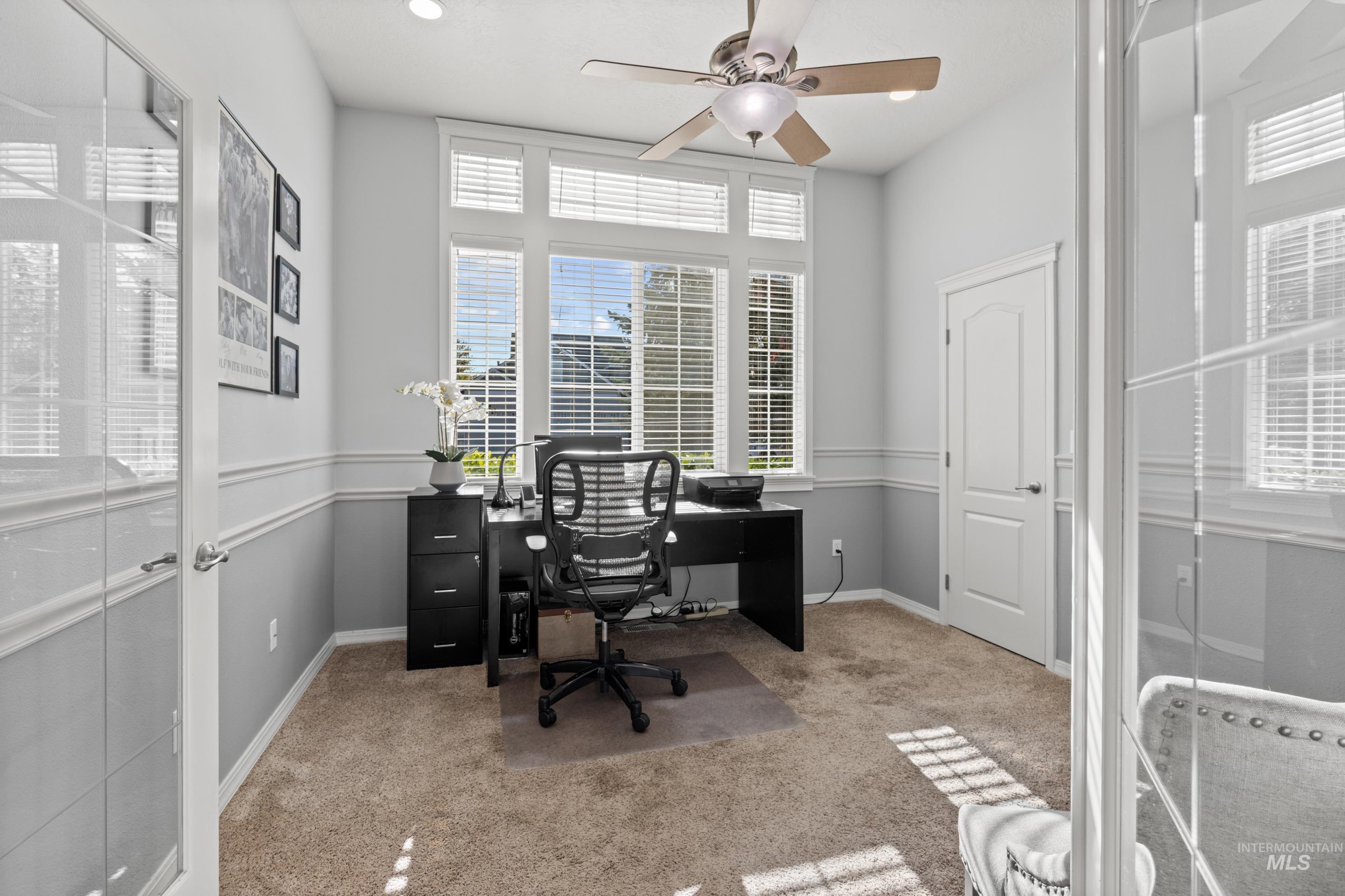 5521 N Mendelson Ave., Meridian, Idaho 83646, 4 Bedrooms, 2.5 Bathrooms, Residential For Sale, Price $579,000,MLS 98984026