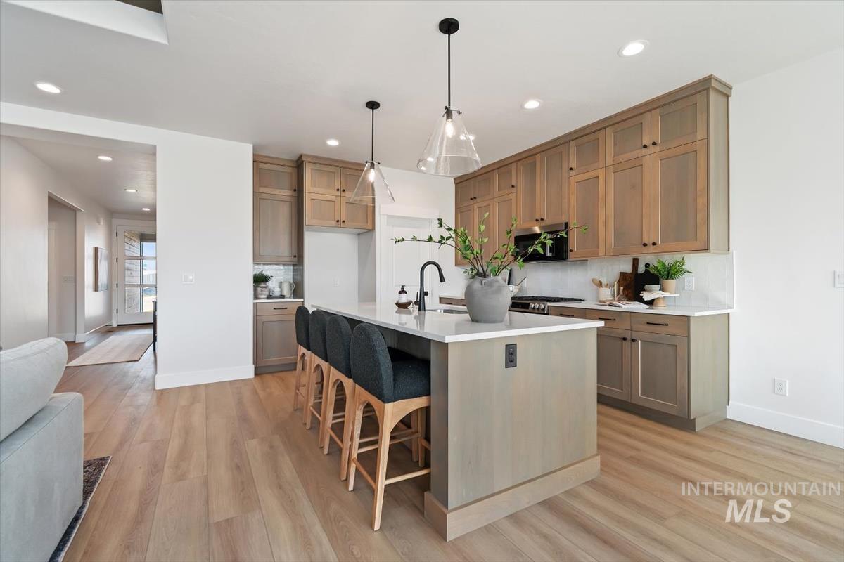 4301 Tropic Way, Caldwell, Idaho 83607, 3 Bedrooms, 2 Bathrooms, Residential For Sale, Price $459,880,MLS 98984027