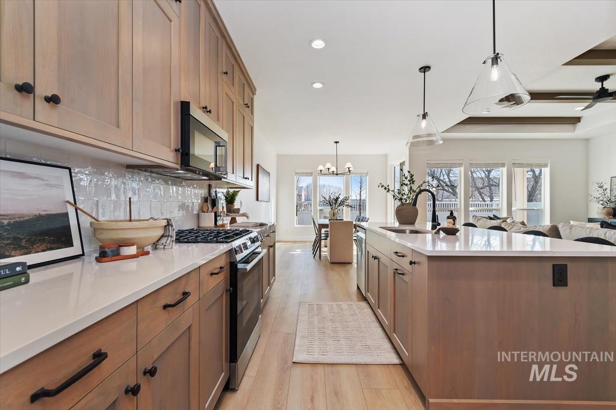 4301 Tropic Way, Caldwell, Idaho 83607, 3 Bedrooms, 2 Bathrooms, Residential For Sale, Price $459,880,MLS 98984027