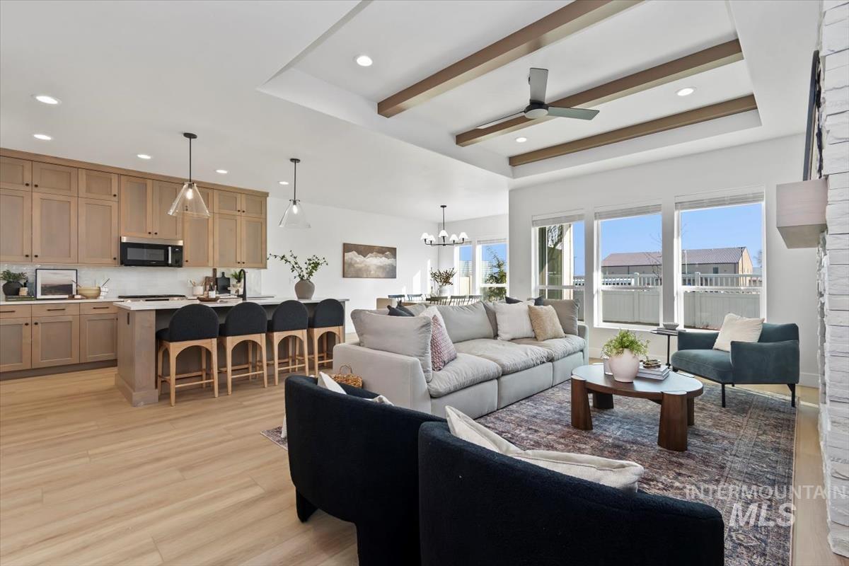 4301 Tropic Way, Caldwell, Idaho 83607, 3 Bedrooms, 2 Bathrooms, Residential For Sale, Price $459,880,MLS 98984027