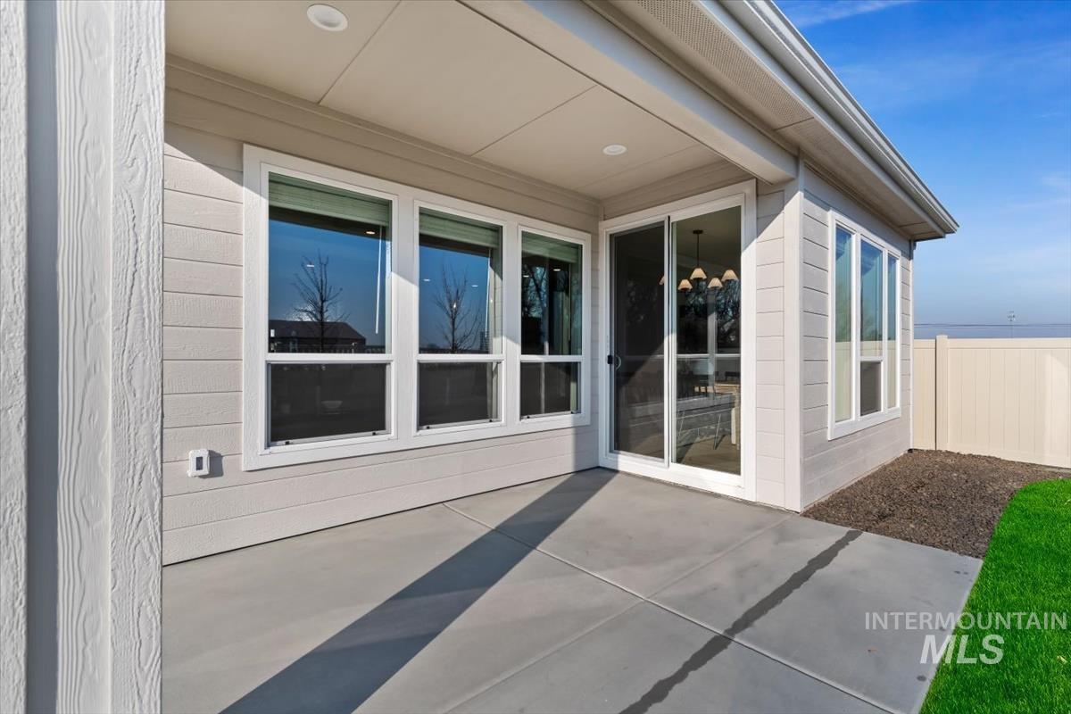 4301 Tropic Way, Caldwell, Idaho 83607, 3 Bedrooms, 2 Bathrooms, Residential For Sale, Price $459,880,MLS 98984027