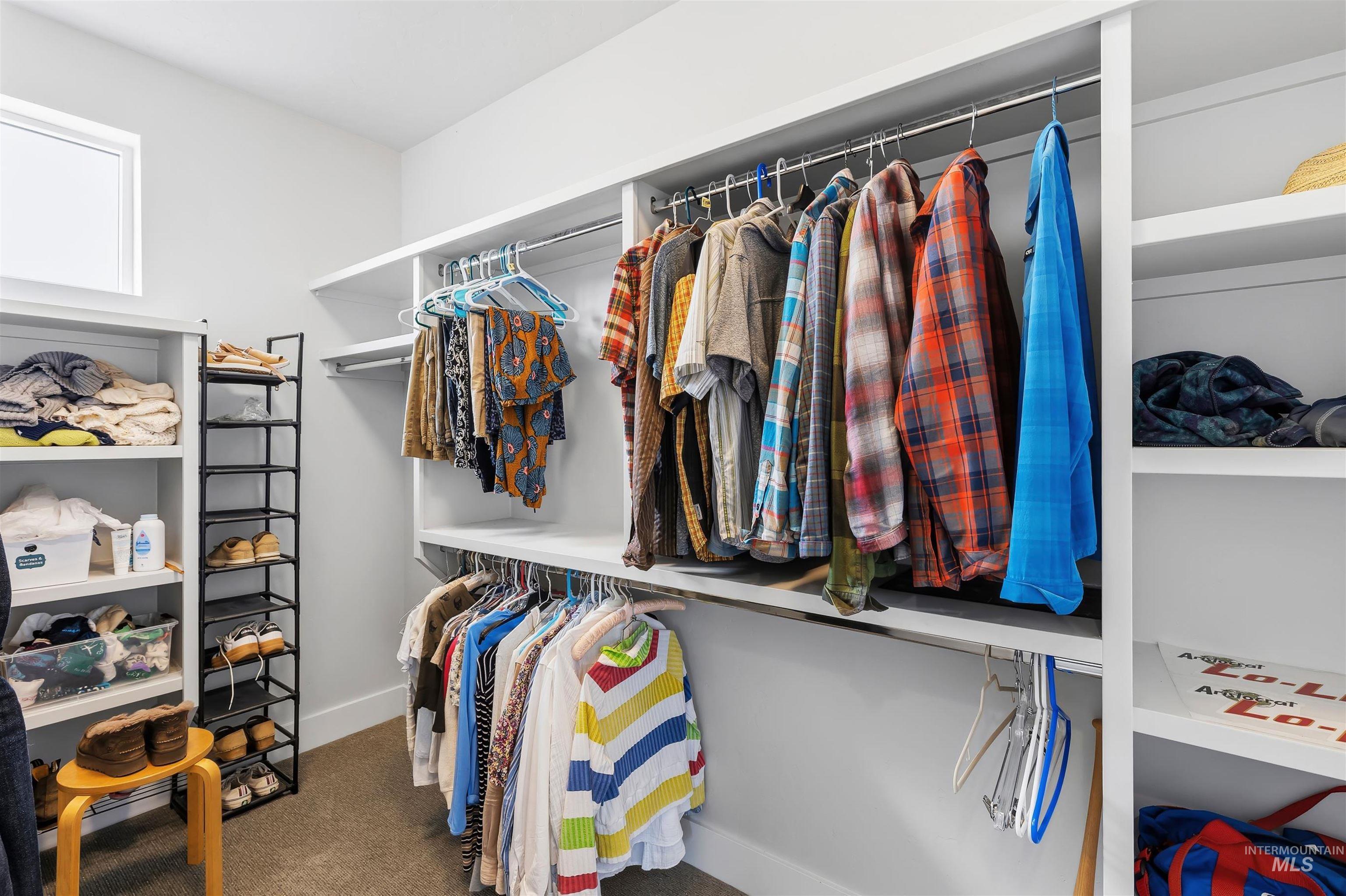 3211 S Brookridge Way, Boise, Idaho 83714, 3 Bedrooms, 2.5 Bathrooms, Residential For Sale, Price $689,900,MLS 98984028