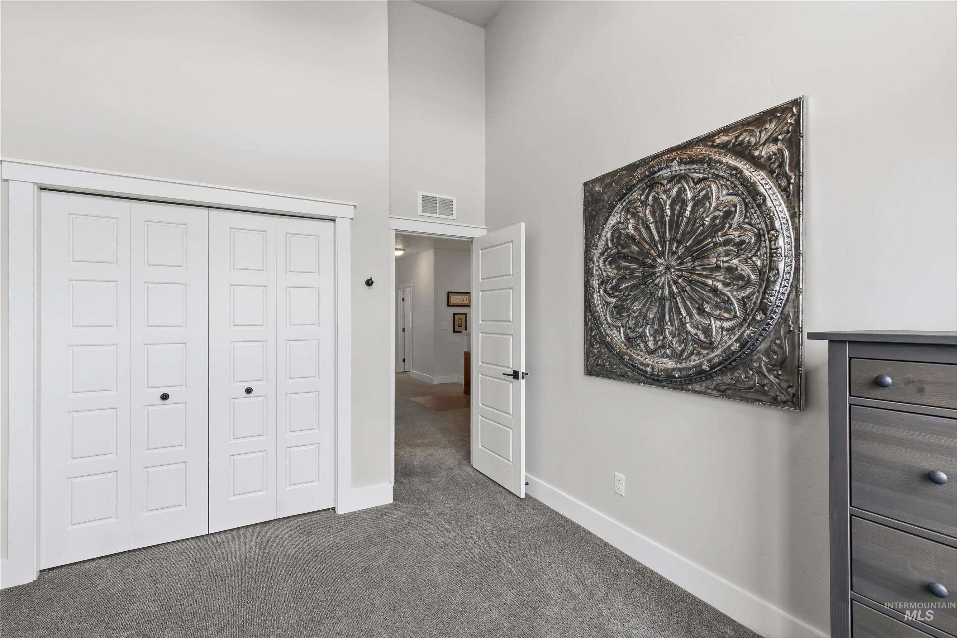 3211 S Brookridge Way, Boise, Idaho 83714, 3 Bedrooms, 2.5 Bathrooms, Residential For Sale, Price $689,900,MLS 98984028