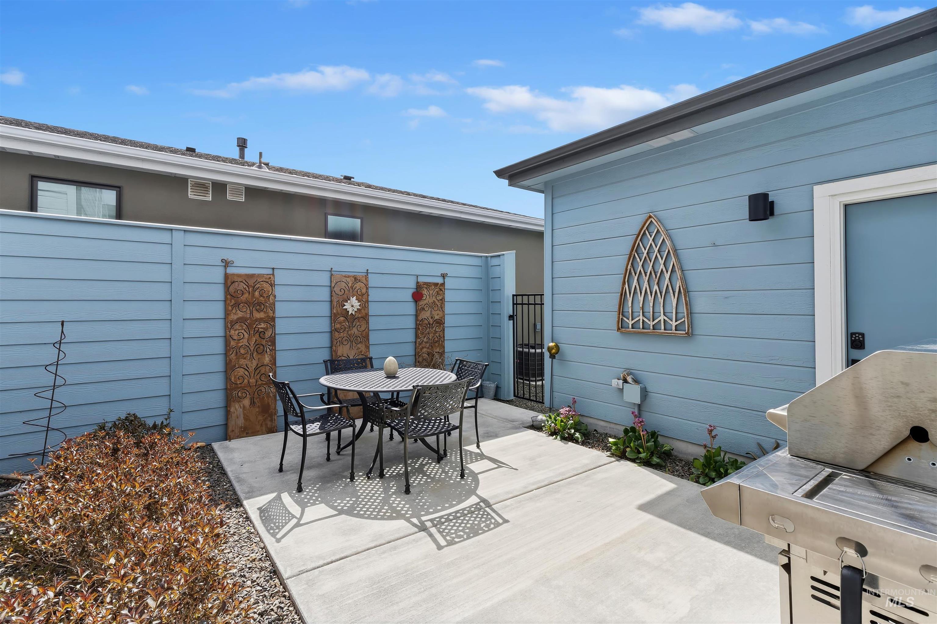 3211 S Brookridge Way, Boise, Idaho 83714, 3 Bedrooms, 2.5 Bathrooms, Residential For Sale, Price $689,900,MLS 98984028