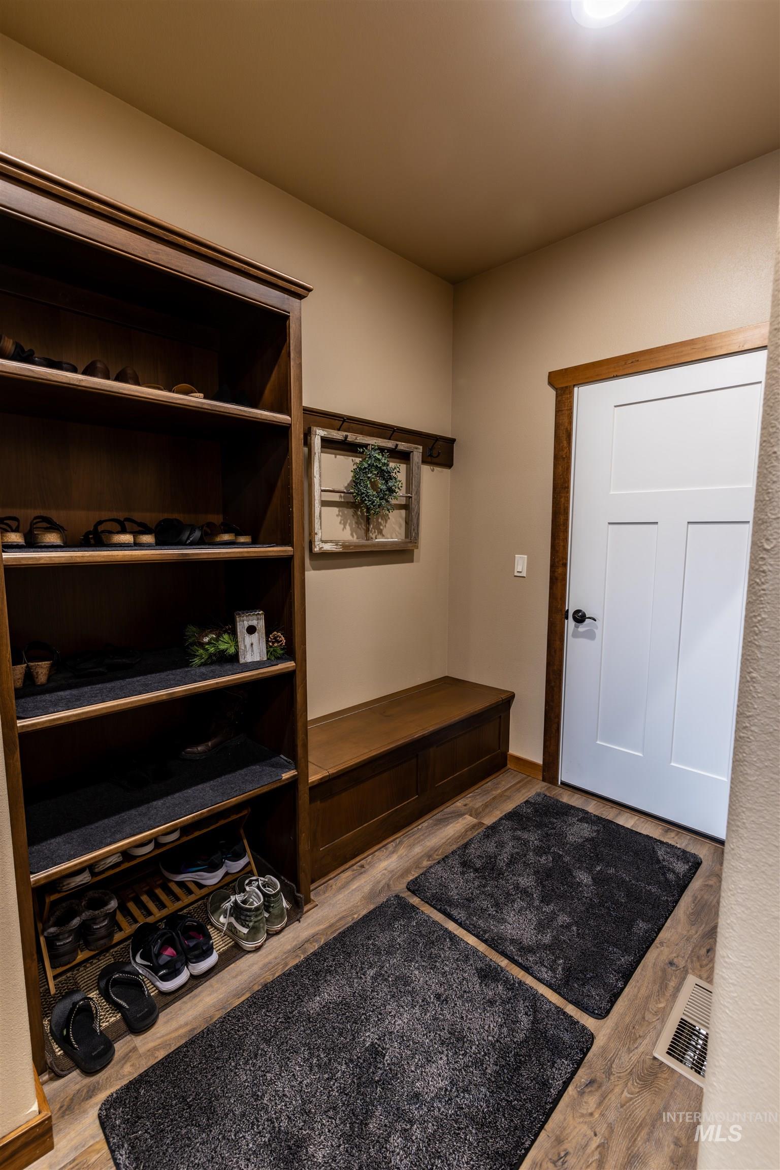 1702 Pioneer Dr, Lewiston, Idaho 83501, 3 Bedrooms, 2 Bathrooms, Residential For Sale, Price $635,000,MLS 98984029