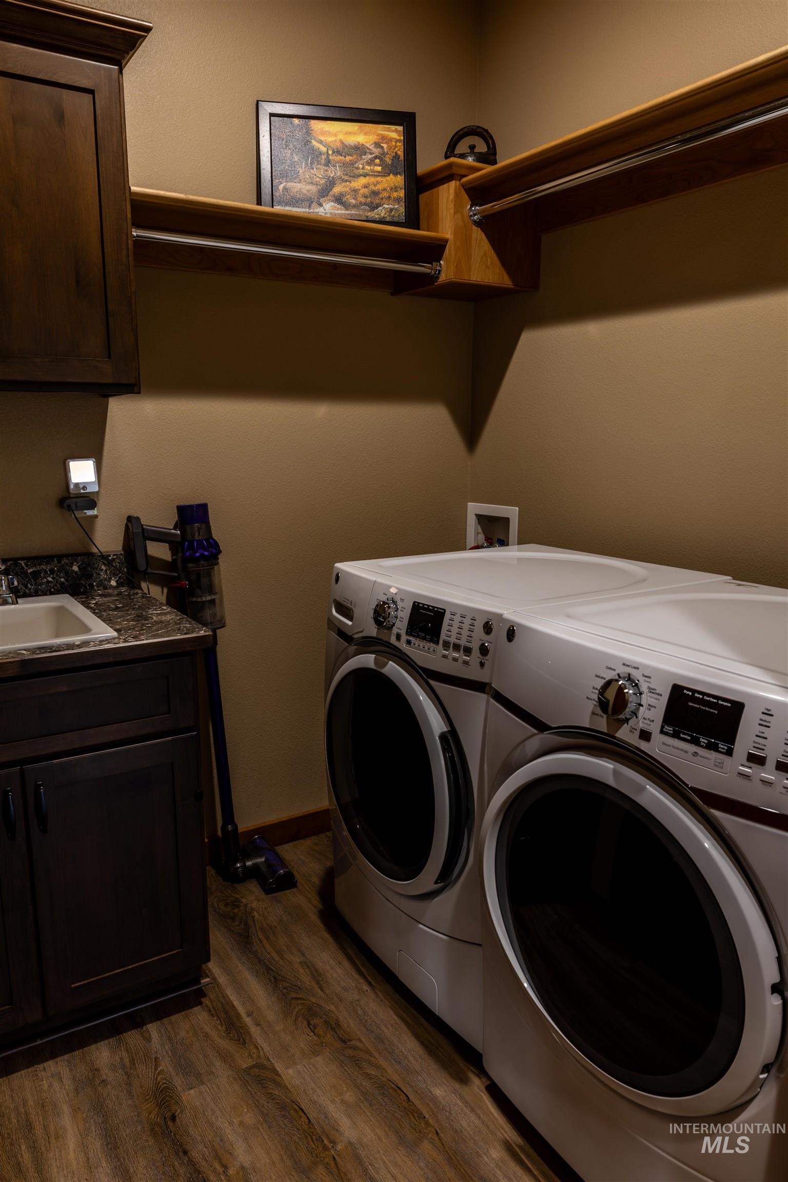 1702 Pioneer Dr, Lewiston, Idaho 83501, 3 Bedrooms, 2 Bathrooms, Residential For Sale, Price $635,000,MLS 98984029