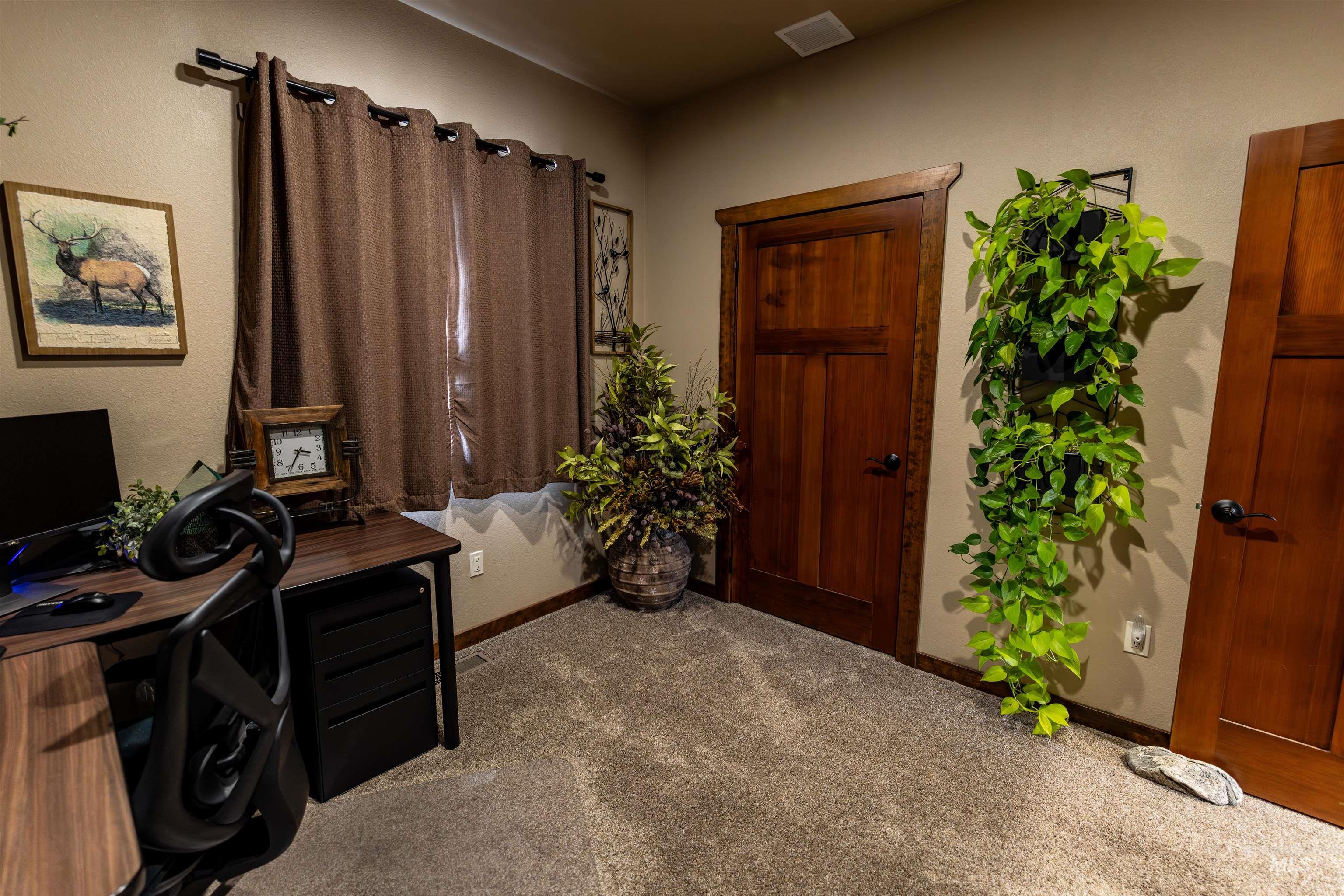 1702 Pioneer Dr, Lewiston, Idaho 83501, 3 Bedrooms, 2 Bathrooms, Residential For Sale, Price $635,000,MLS 98984029