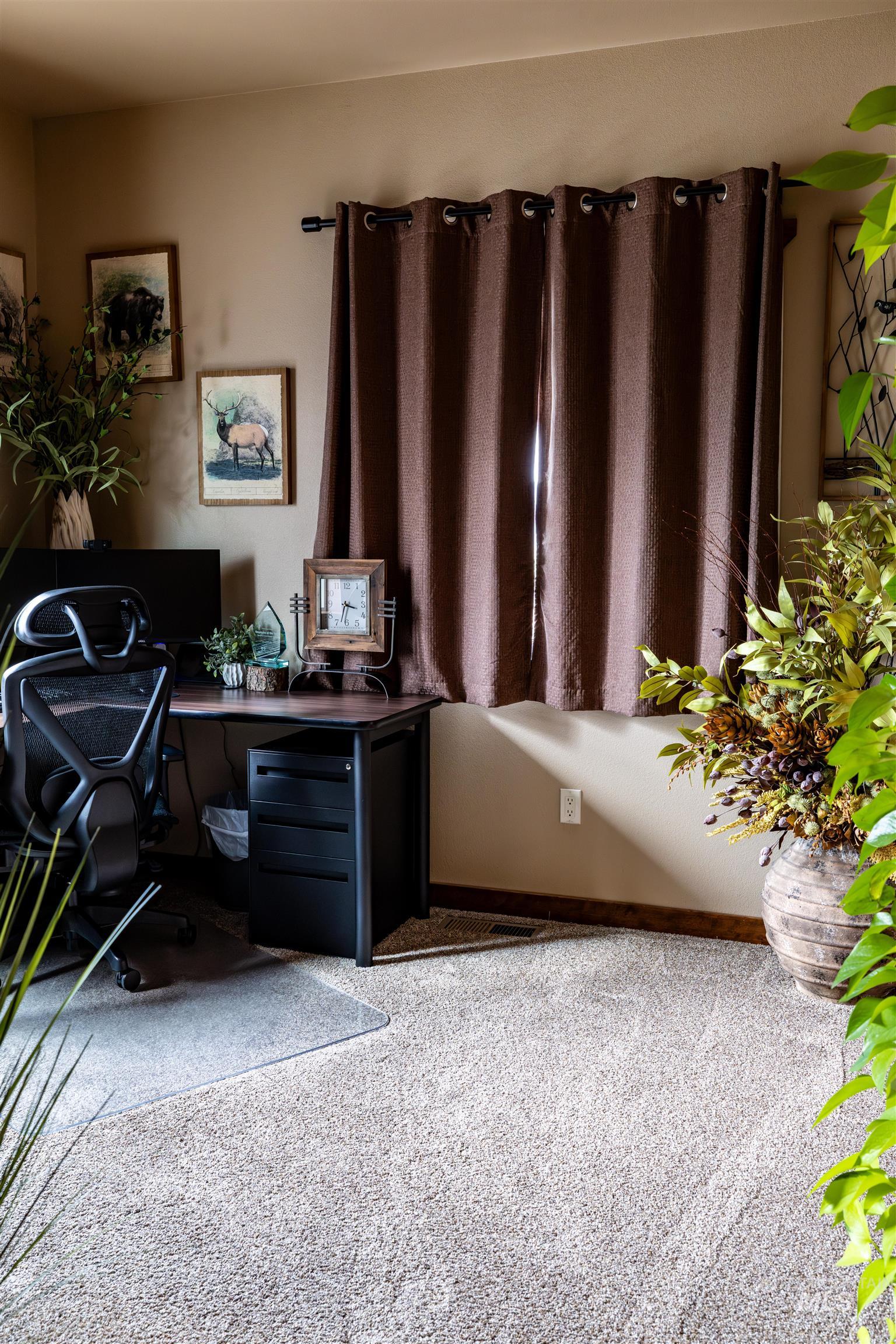 1702 Pioneer Dr, Lewiston, Idaho 83501, 3 Bedrooms, 2 Bathrooms, Residential For Sale, Price $635,000,MLS 98984029