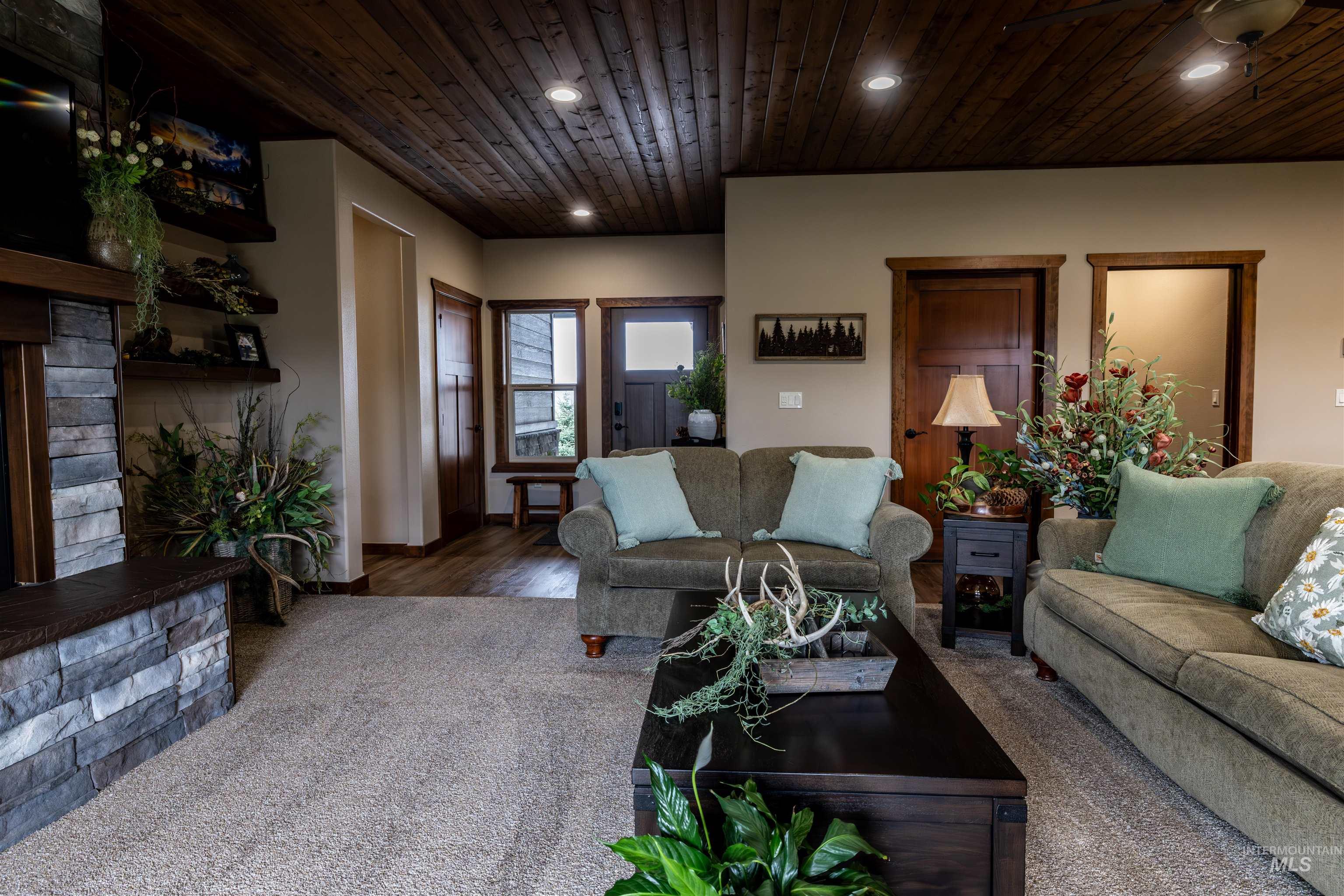 1702 Pioneer Dr, Lewiston, Idaho 83501, 3 Bedrooms, 2 Bathrooms, Residential For Sale, Price $635,000,MLS 98984029