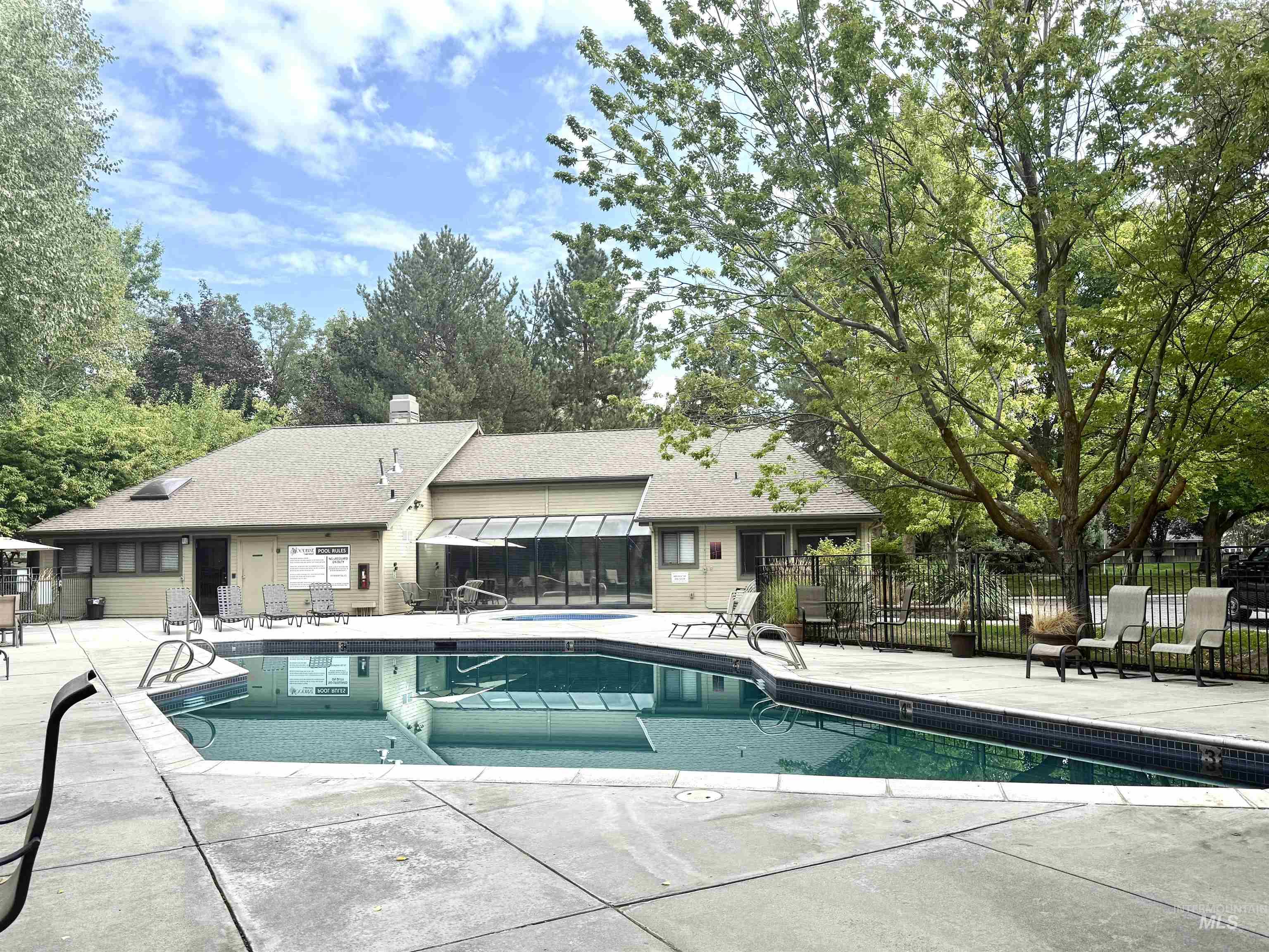 3757 S Gekeler Lane, Boise, Idaho 83706, 2 Bedrooms, 2 Bathrooms, Residential For Sale, Price $299,900,MLS 98984032