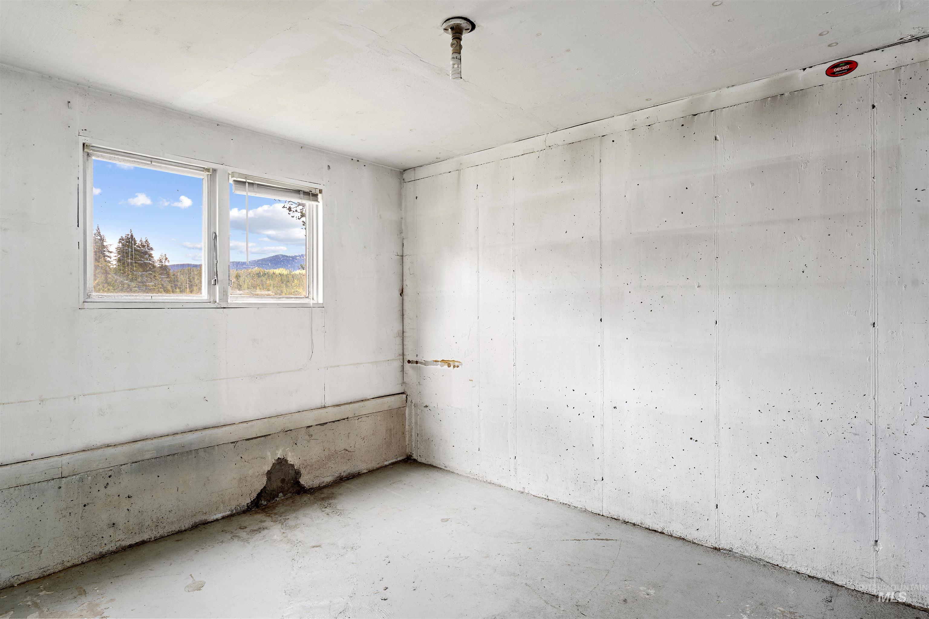 145 Timberline Dr., Pierce, Idaho 83546, 4 Bedrooms, 2 Bathrooms, Residential For Sale, Price $225,000,MLS 98984036