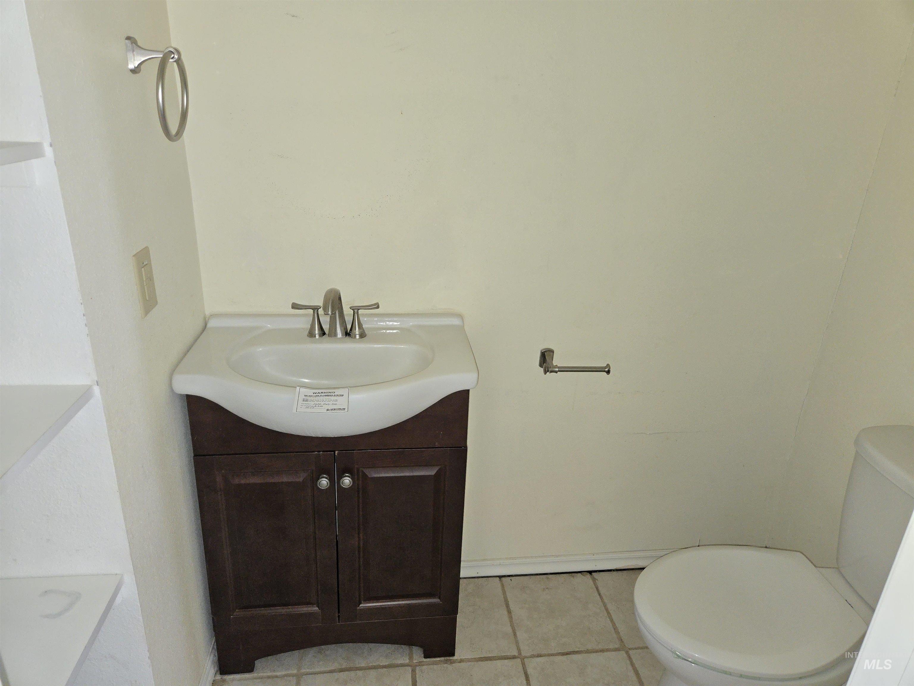 1620 State Highway 46, Gooding, Idaho 83330, 3 Bedrooms, 2.5 Bathrooms, Residential For Sale, Price $310,000, 98984040