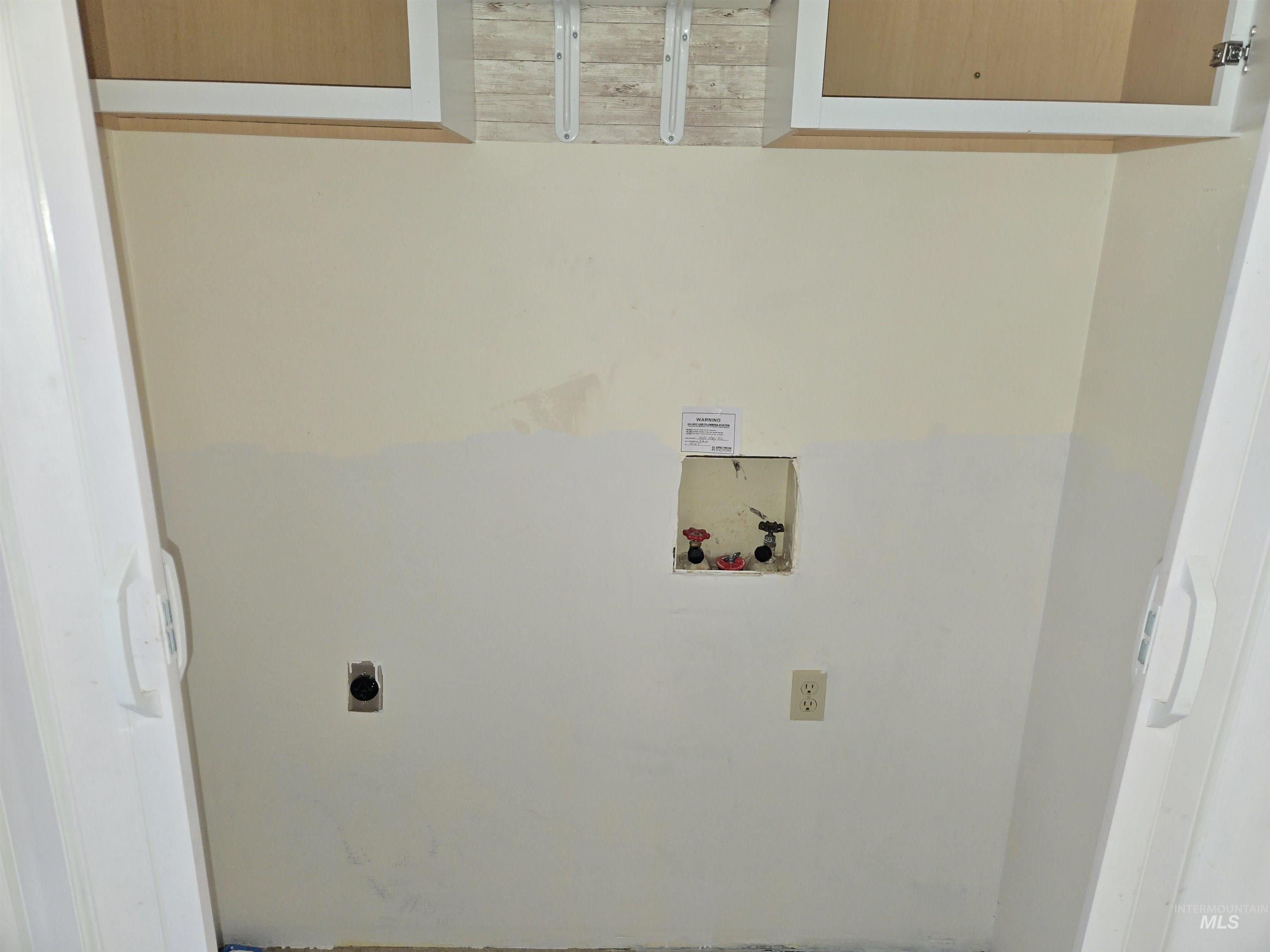 1620 State Highway 46, Gooding, Idaho 83330, 3 Bedrooms, 2.5 Bathrooms, Residential For Sale, Price $310,000, 98984040