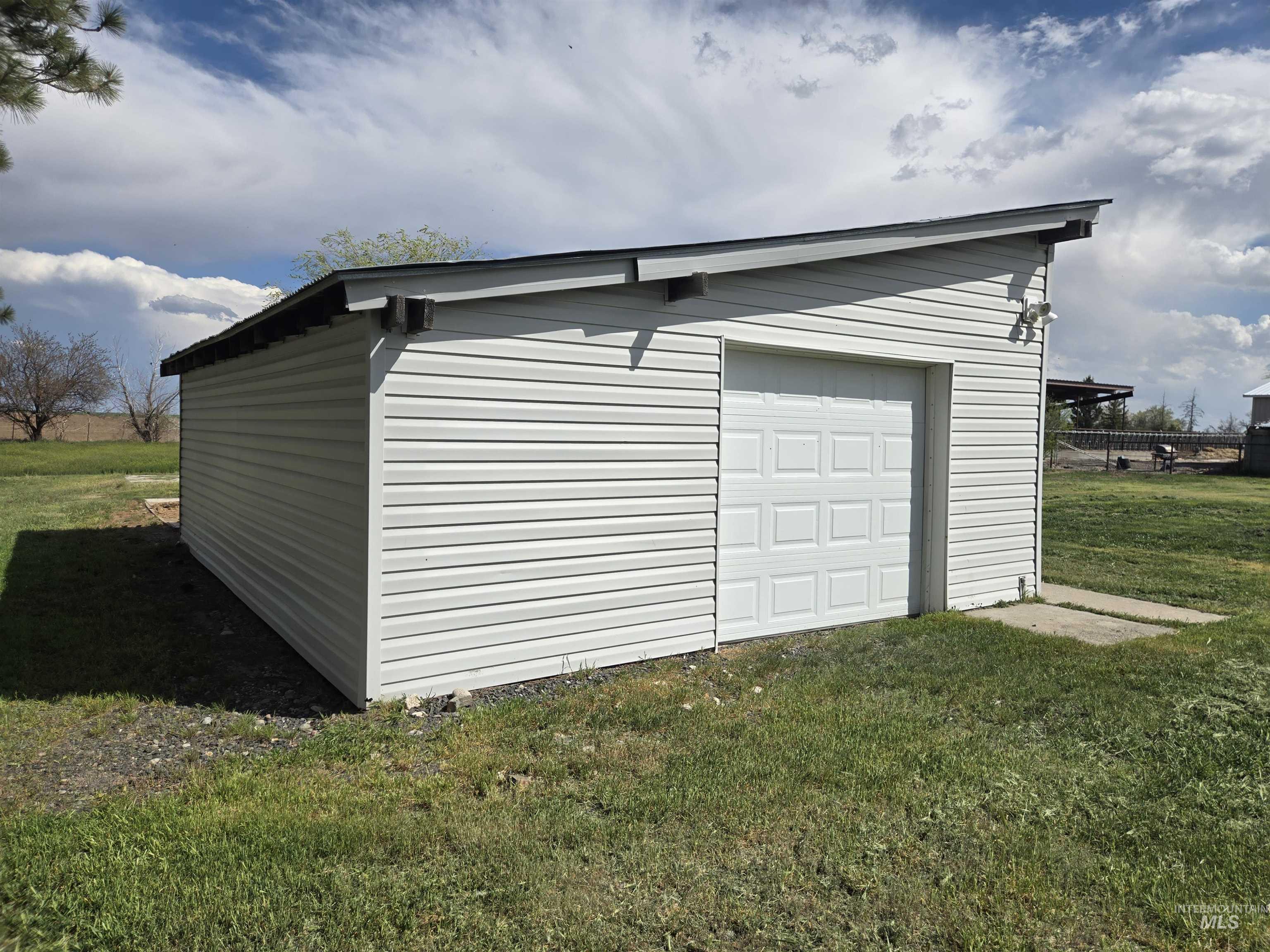 1620 State Highway 46, Gooding, Idaho 83330, 3 Bedrooms, 2.5 Bathrooms, Residential For Sale, Price $310,000, 98984040