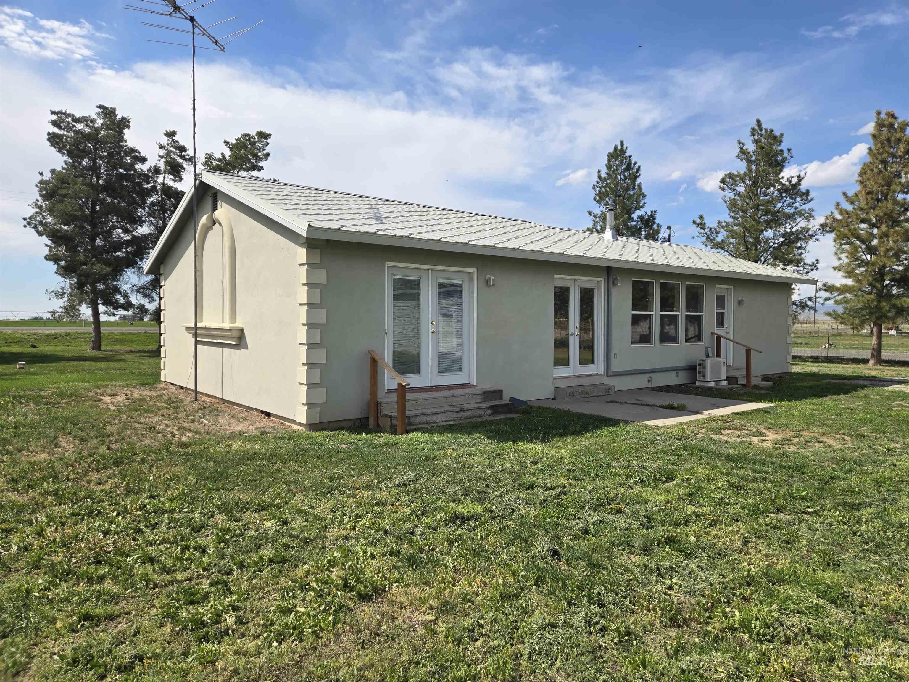 1620 State Highway 46, Gooding, Idaho 83330, 3 Bedrooms, 2.5 Bathrooms, Residential For Sale, Price $310,000, 98984040