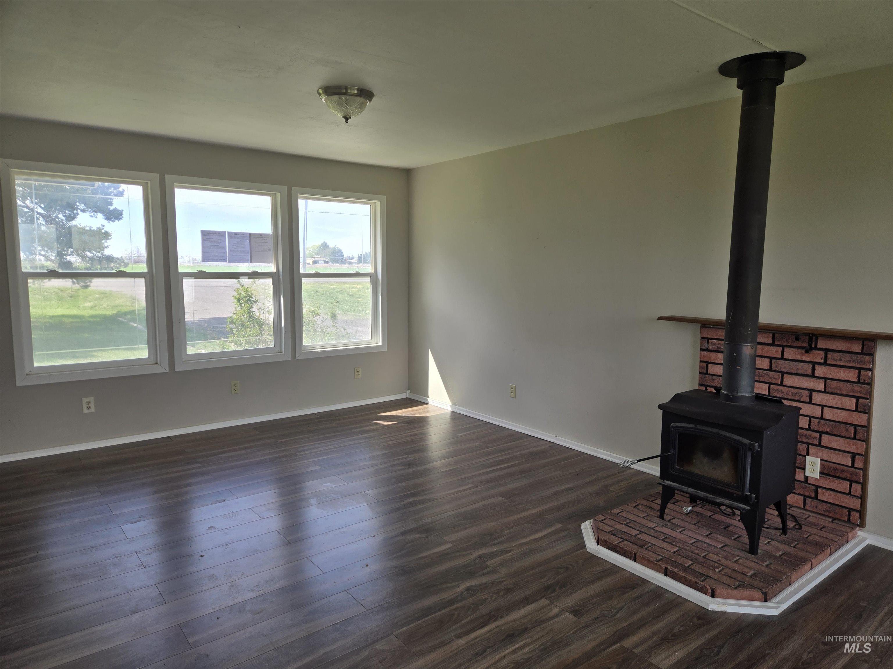 1620 State Highway 46, Gooding, Idaho 83330, 3 Bedrooms, 2.5 Bathrooms, Residential For Sale, Price $310,000, 98984040