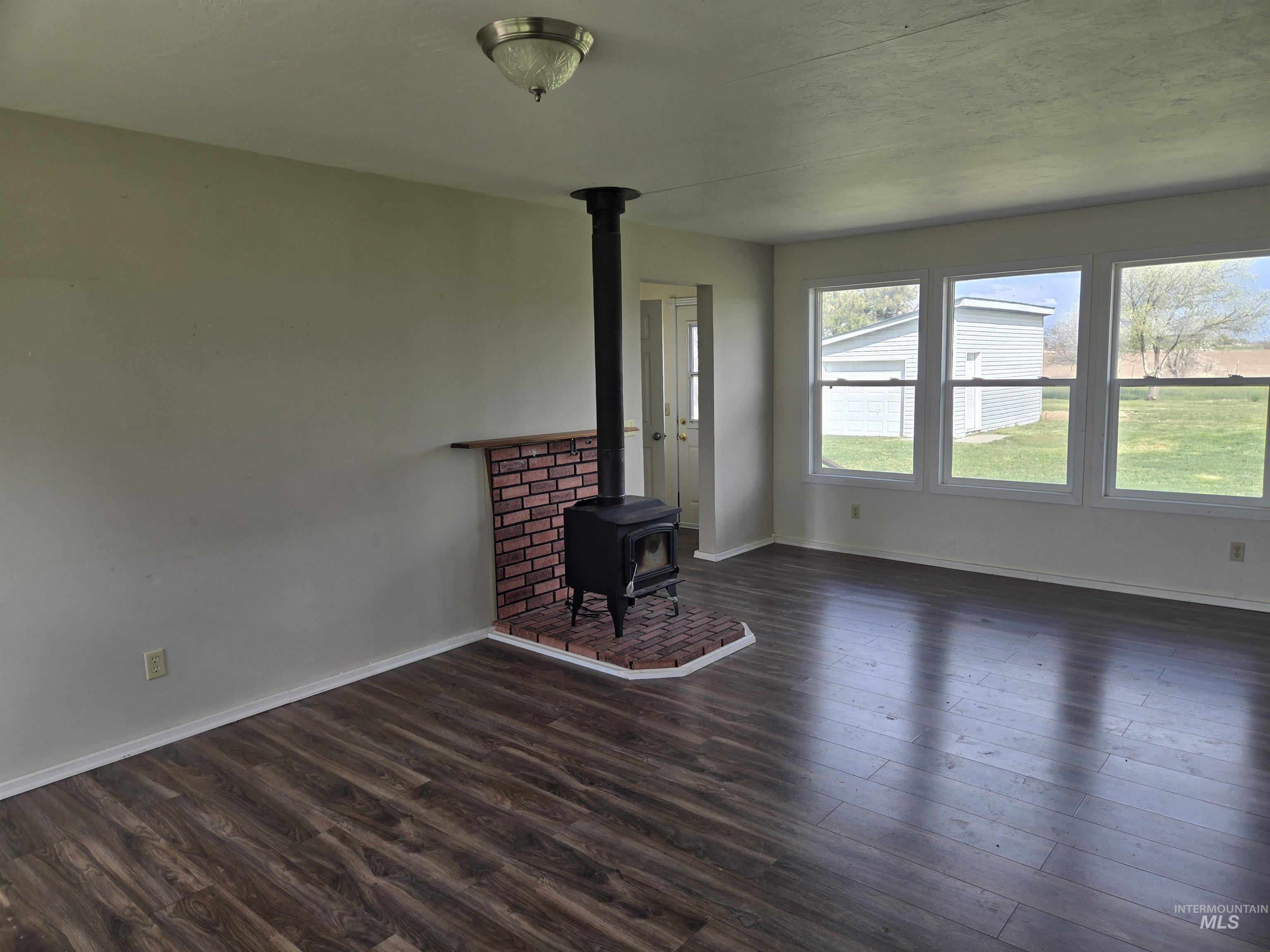 1620 State Highway 46, Gooding, Idaho 83330, 3 Bedrooms, 2.5 Bathrooms, Residential For Sale, Price $310,000, 98984040