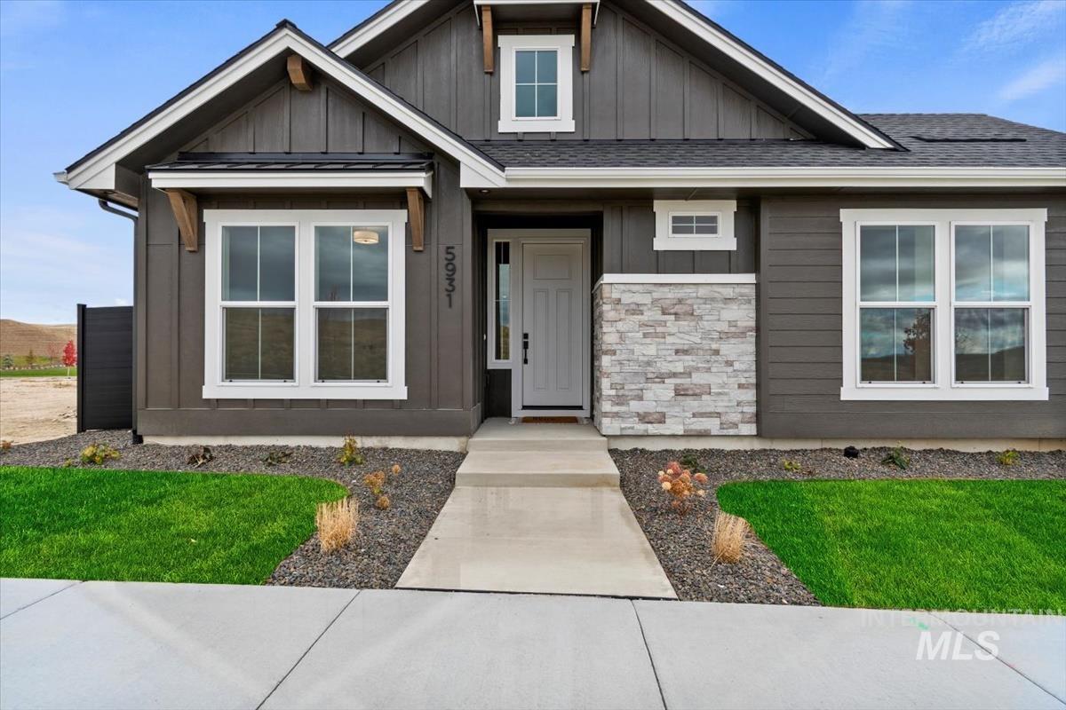 6422 N Barholm Ln, Eagle, Idaho 83616, 3 Bedrooms, 2 Bathrooms, Residential For Sale, Price $599,880,MLS 98984041
