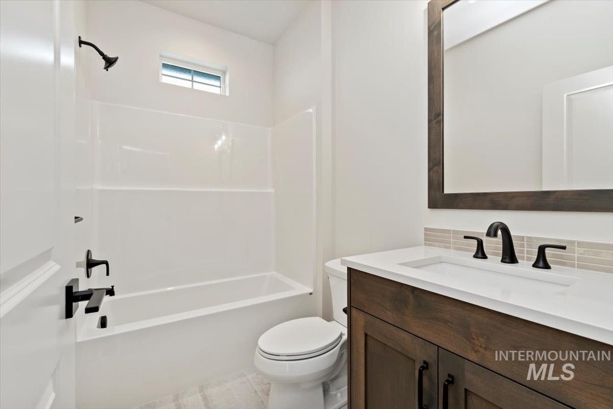 6422 N Barholm Ln, Eagle, Idaho 83616, 3 Bedrooms, 2 Bathrooms, Residential For Sale, Price $599,880,MLS 98984041