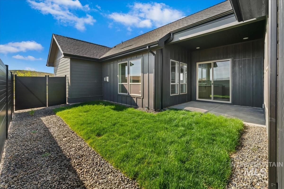 6422 N Barholm Ln, Eagle, Idaho 83616, 3 Bedrooms, 2 Bathrooms, Residential For Sale, Price $569,880,MLS 98984041