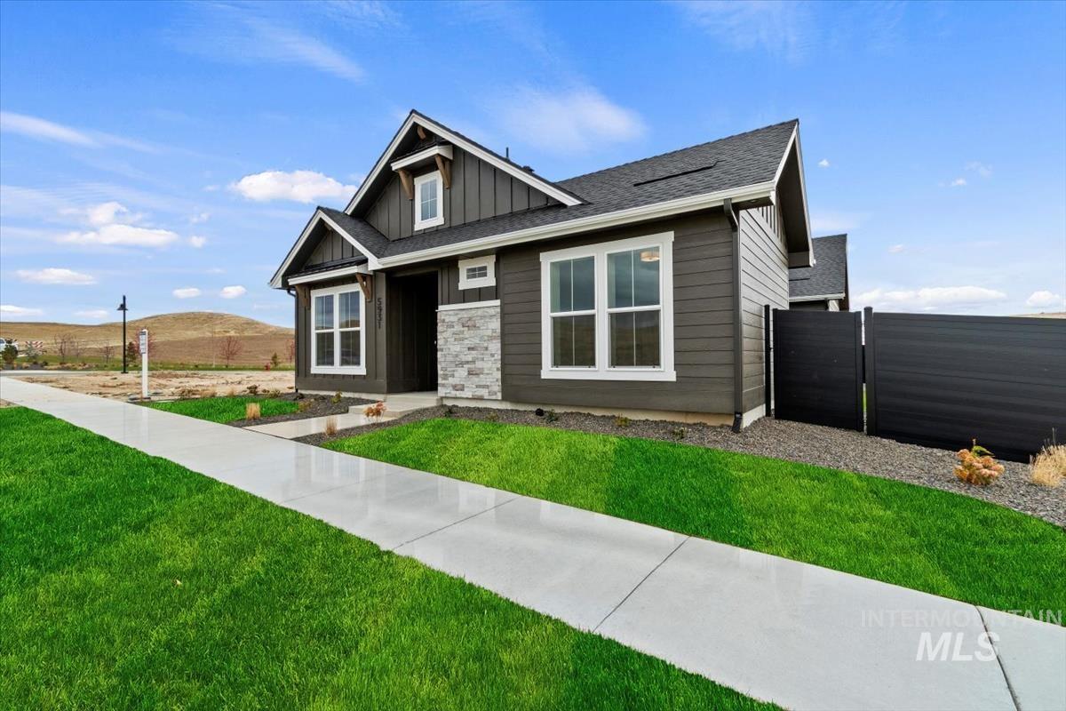 6422 N Barholm Ln, Eagle, Idaho 83616, 3 Bedrooms, 2 Bathrooms, Residential For Sale, Price $599,880,MLS 98984041