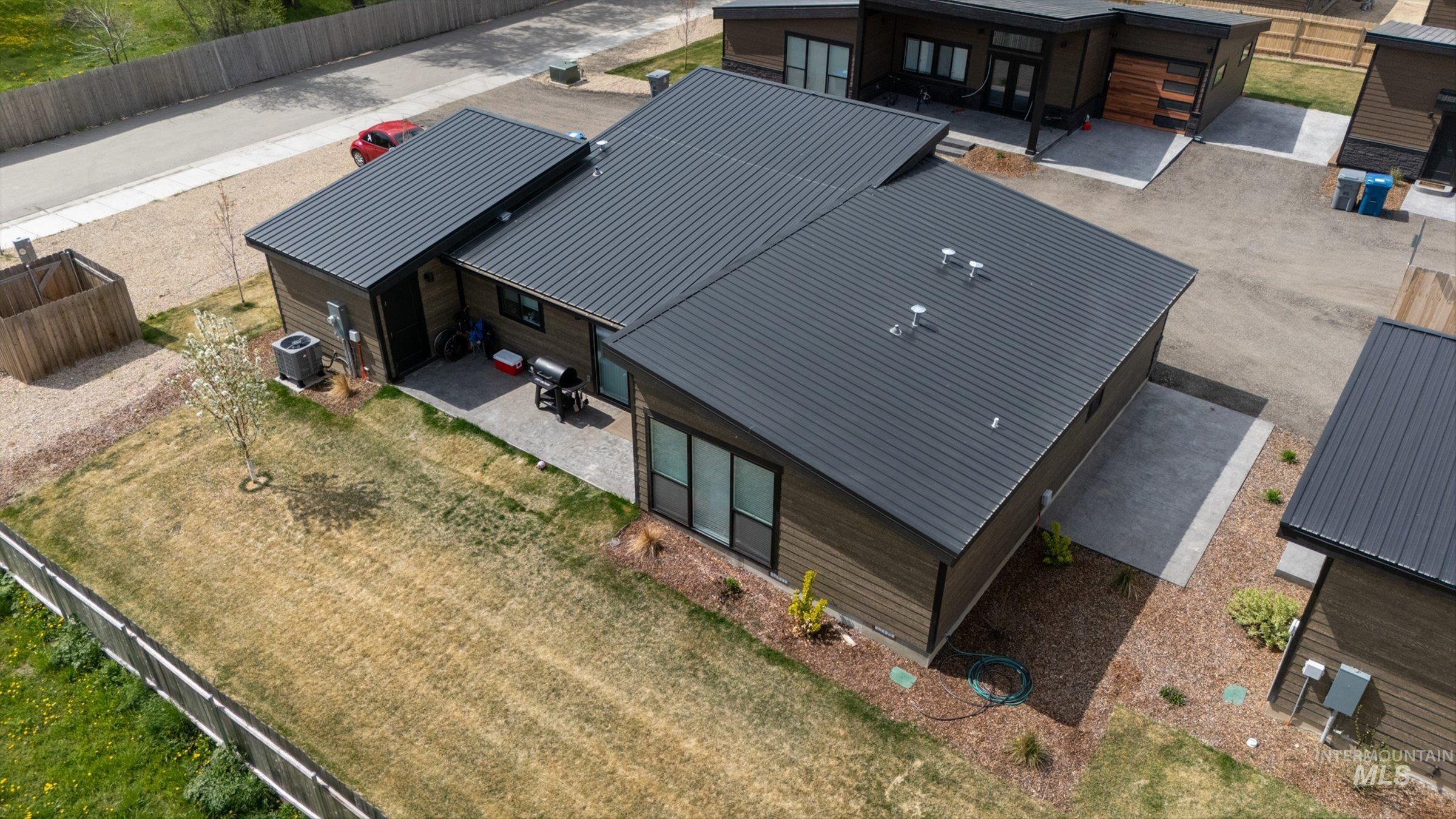 362 W London St, Middleton, Idaho 83644, 2 Bedrooms, 2 Bathrooms, Residential Income For Sale, Price $509,000,MLS 98984043