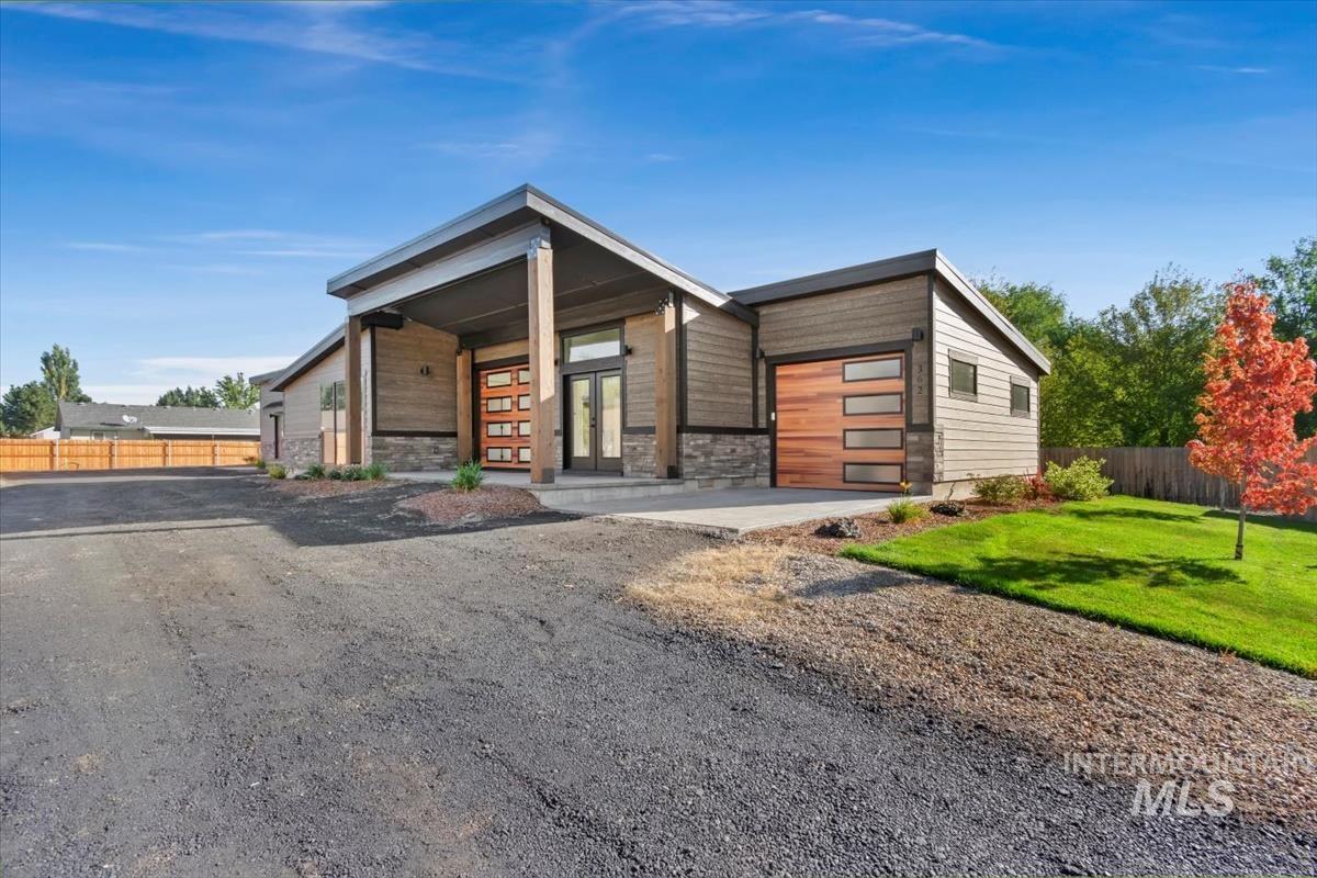 362 W London St, Middleton, Idaho 83644, 2 Bedrooms, 2 Bathrooms, Residential Income For Sale, Price $509,000,MLS 98984043