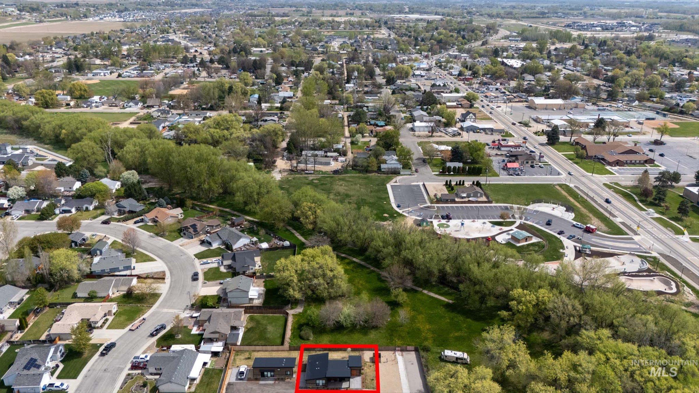 362 W London St, Middleton, Idaho 83644, 2 Bedrooms, 2 Bathrooms, Residential Income For Sale, Price $509,000,MLS 98984043