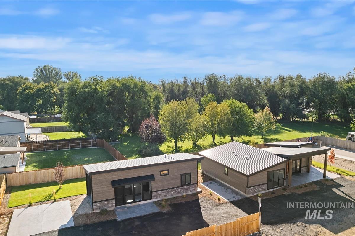 362 W London St, Middleton, Idaho 83644, 2 Bedrooms, 2 Bathrooms, Residential Income For Sale, Price $509,000,MLS 98984043