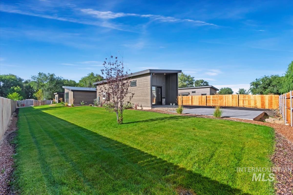 362 W London St, Middleton, Idaho 83644, 2 Bedrooms, 2 Bathrooms, Residential Income For Sale, Price $509,000,MLS 98984043