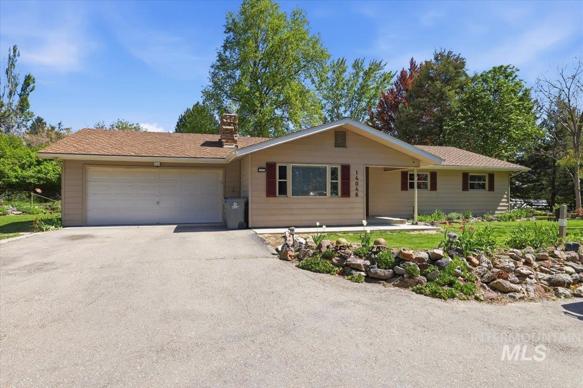 14046 Shannon Circle, Caldwell, Idaho 83607, 3 Bedrooms, 2 Bathrooms, Residential For Sale, Price $525,000,MLS 98984044