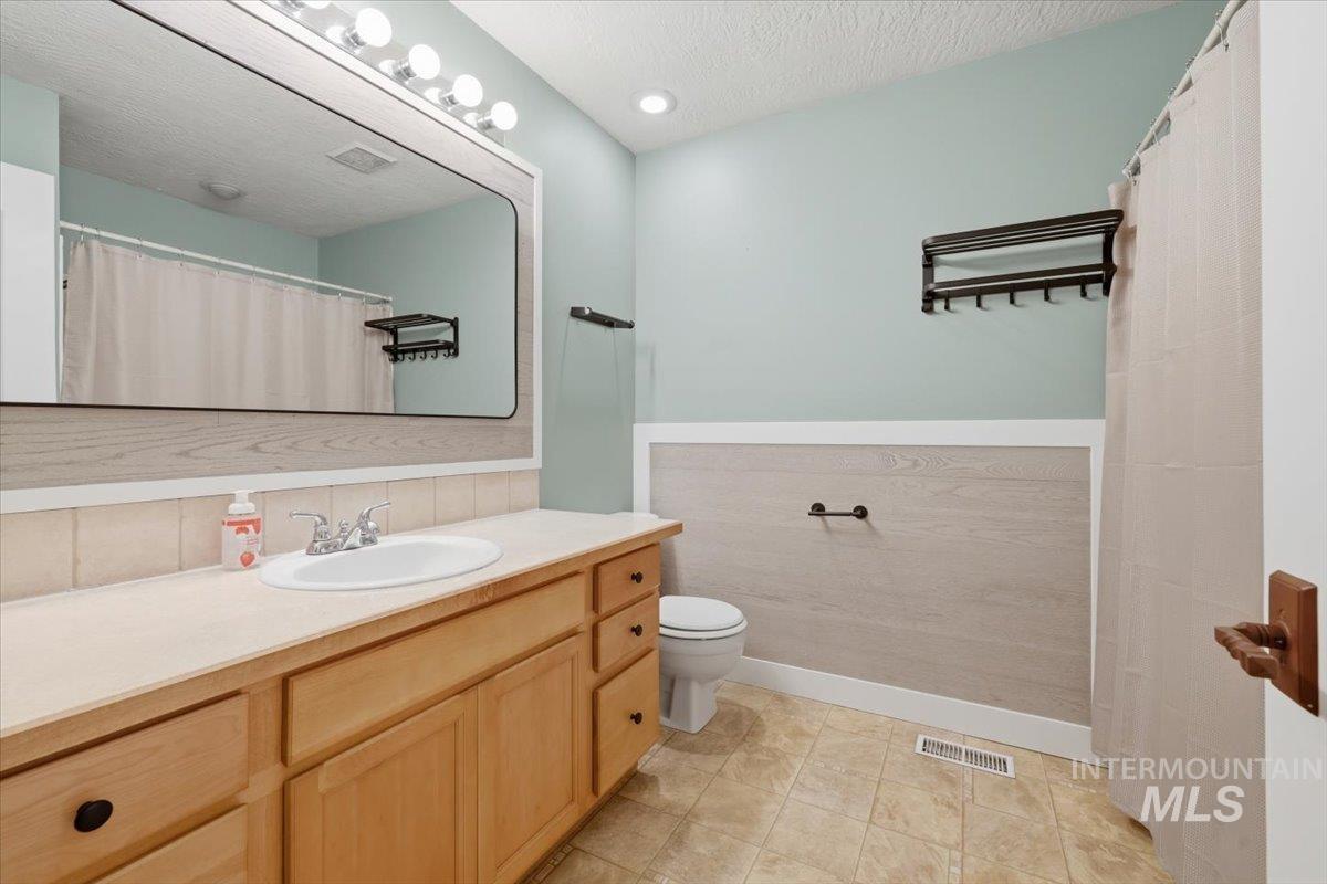 14046 Shannon Circle, Caldwell, Idaho 83607, 3 Bedrooms, 2 Bathrooms, Residential For Sale, Price $525,000,MLS 98984044