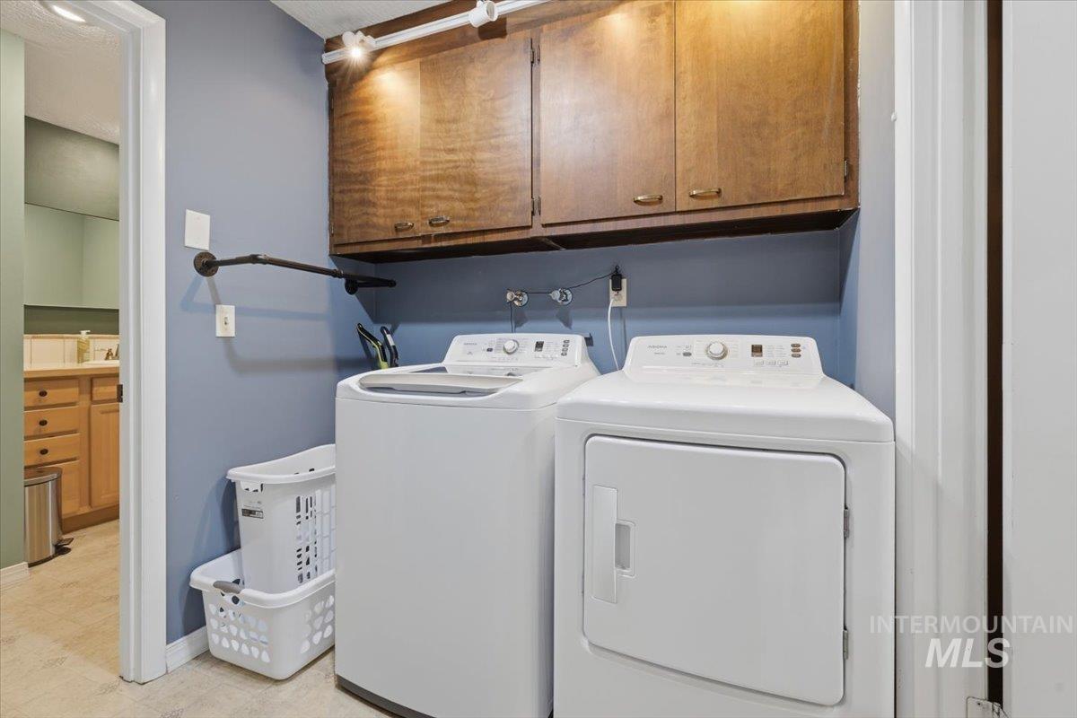 14046 Shannon Circle, Caldwell, Idaho 83607, 3 Bedrooms, 2 Bathrooms, Residential For Sale, Price $525,000,MLS 98984044