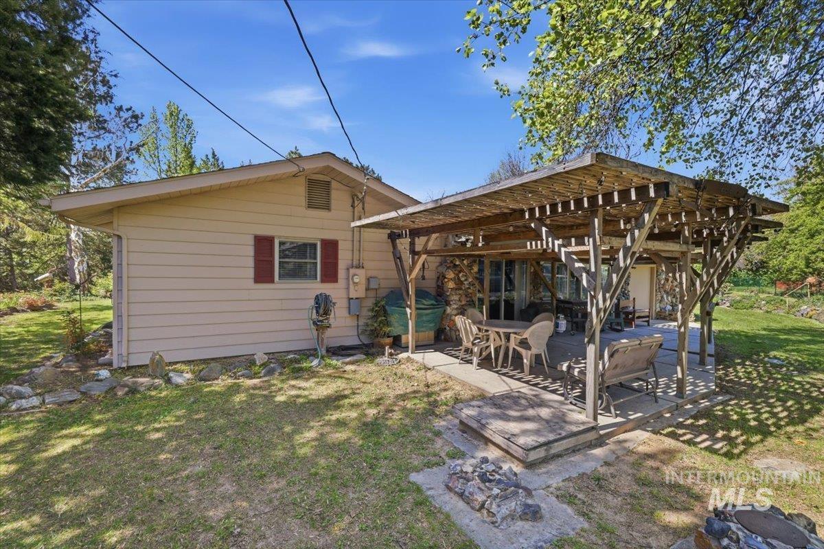 14046 Shannon Circle, Caldwell, Idaho 83607, 3 Bedrooms, 2 Bathrooms, Residential For Sale, Price $525,000,MLS 98984044