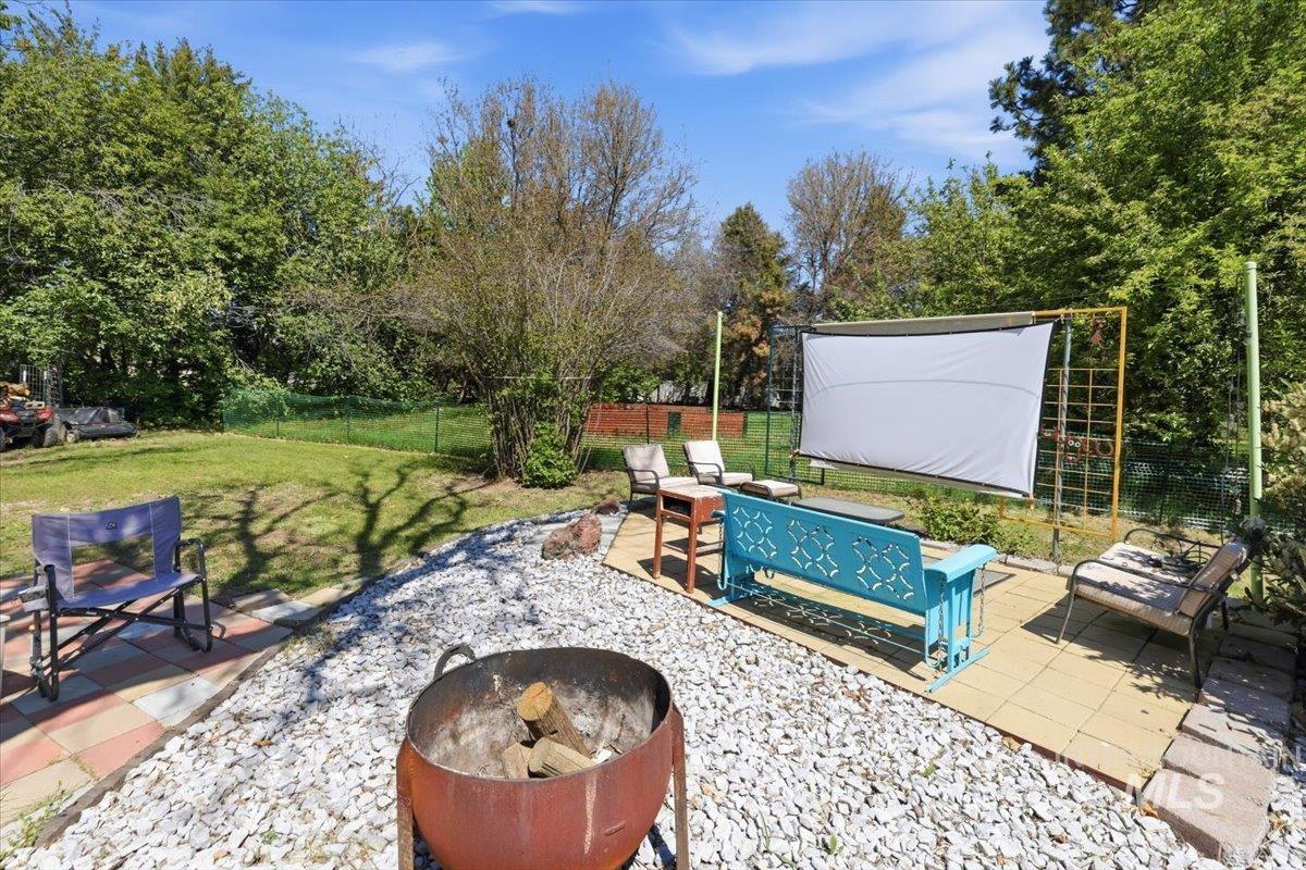 14046 Shannon Circle, Caldwell, Idaho 83607, 3 Bedrooms, 2 Bathrooms, Residential For Sale, Price $525,000,MLS 98984044