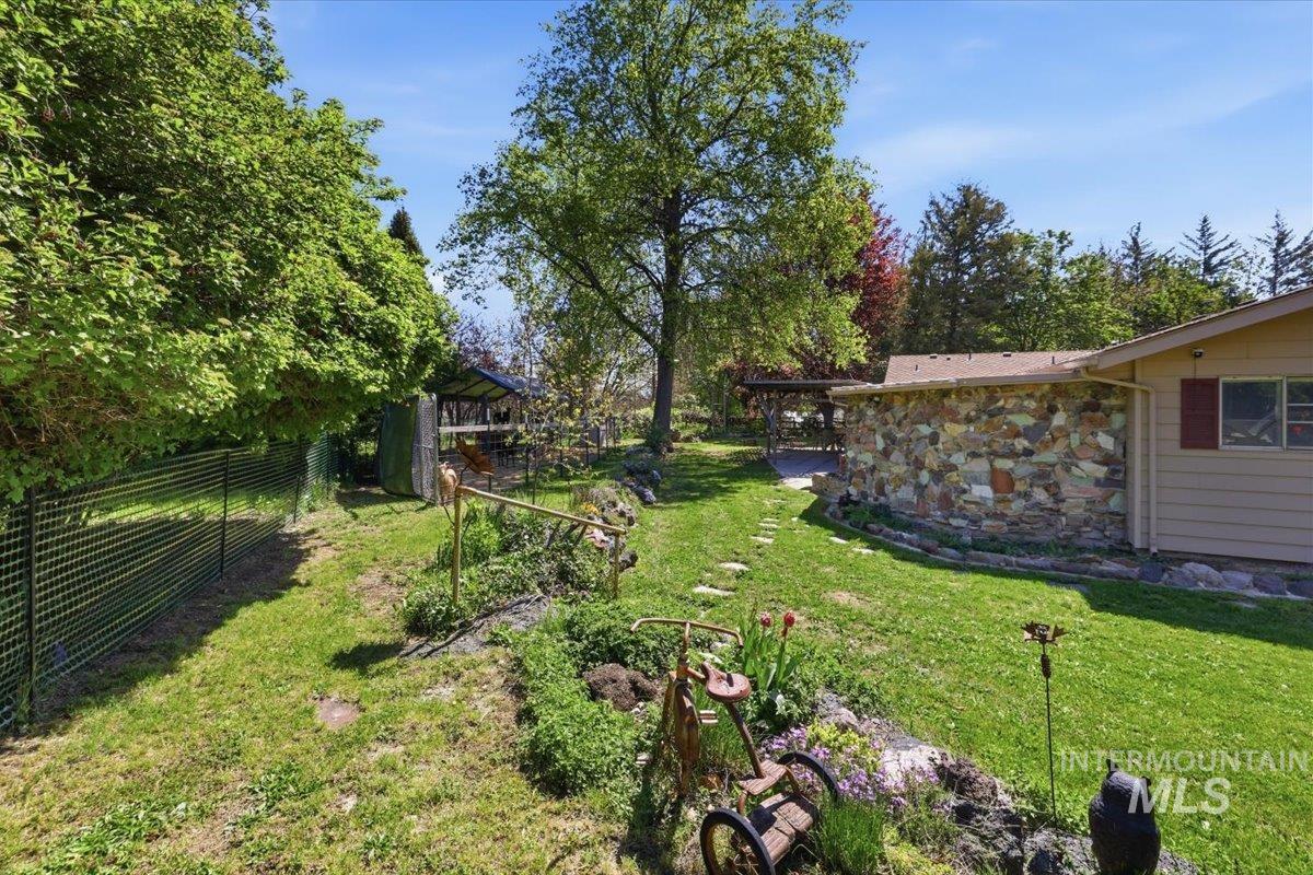 14046 Shannon Circle, Caldwell, Idaho 83607, 3 Bedrooms, 2 Bathrooms, Residential For Sale, Price $525,000,MLS 98984044