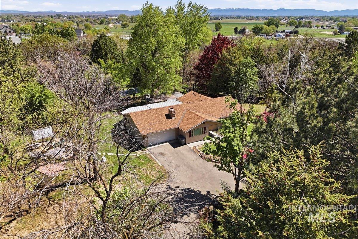 14046 Shannon Circle, Caldwell, Idaho 83607, 3 Bedrooms, 2 Bathrooms, Residential For Sale, Price $525,000,MLS 98984044