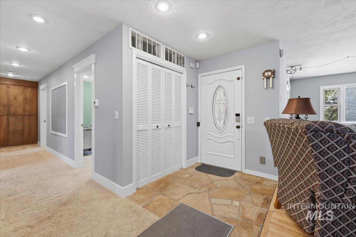 14046 Shannon Circle, Caldwell, Idaho 83607, 3 Bedrooms, 2 Bathrooms, Residential For Sale, Price $525,000,MLS 98984044