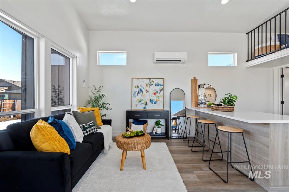 384 W London St, Middleton, Idaho 83644, 2 Bedrooms, 2 Bathrooms, Residential Income For Sale, Price $509,000,MLS 98984045