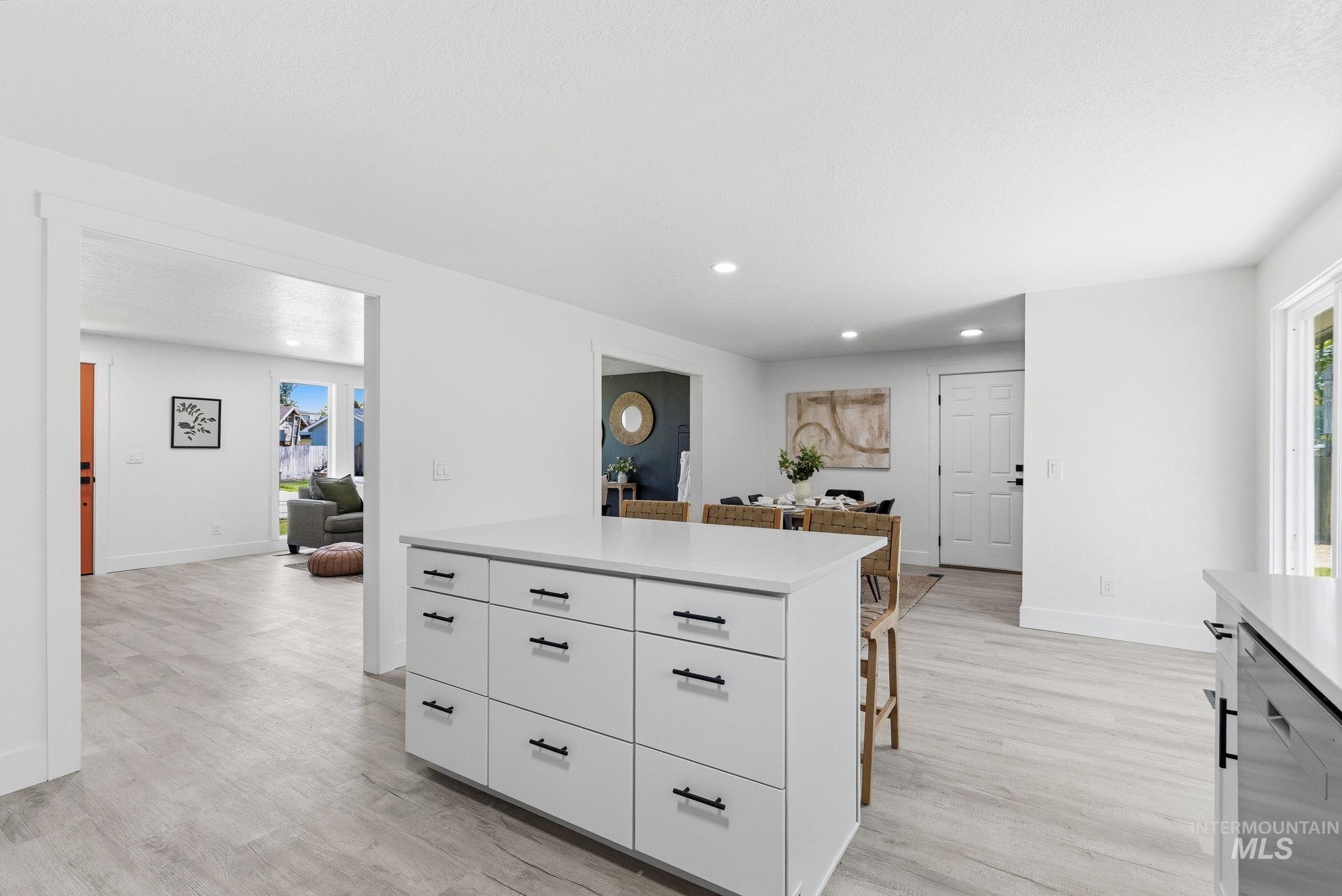 3917 N Erick Ln, Boise, Idaho 83704, 6 Bedrooms, 3 Bathrooms, Residential For Sale, Price $699,990,MLS 98984046